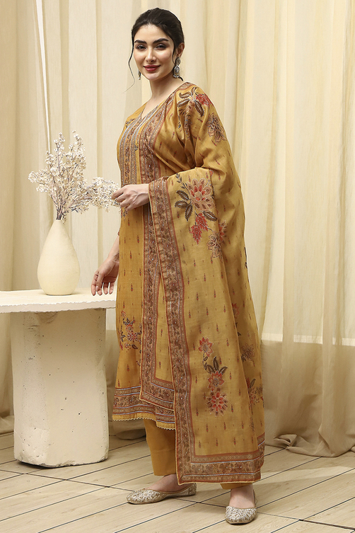 Pink Chanderi Printed Embroidered Unstitched Suit Set image number 4