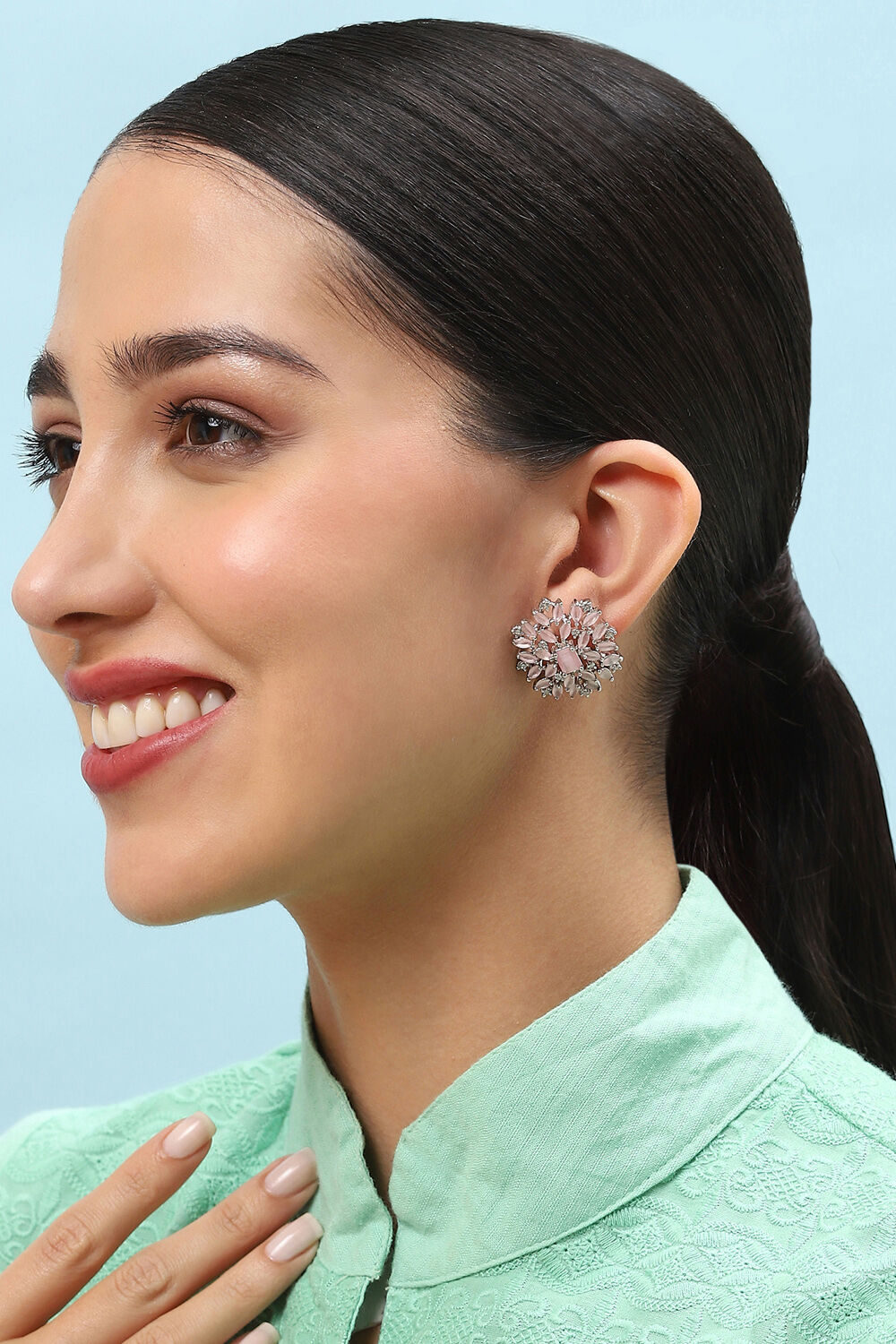 Light Pink Brass earrings image number 1