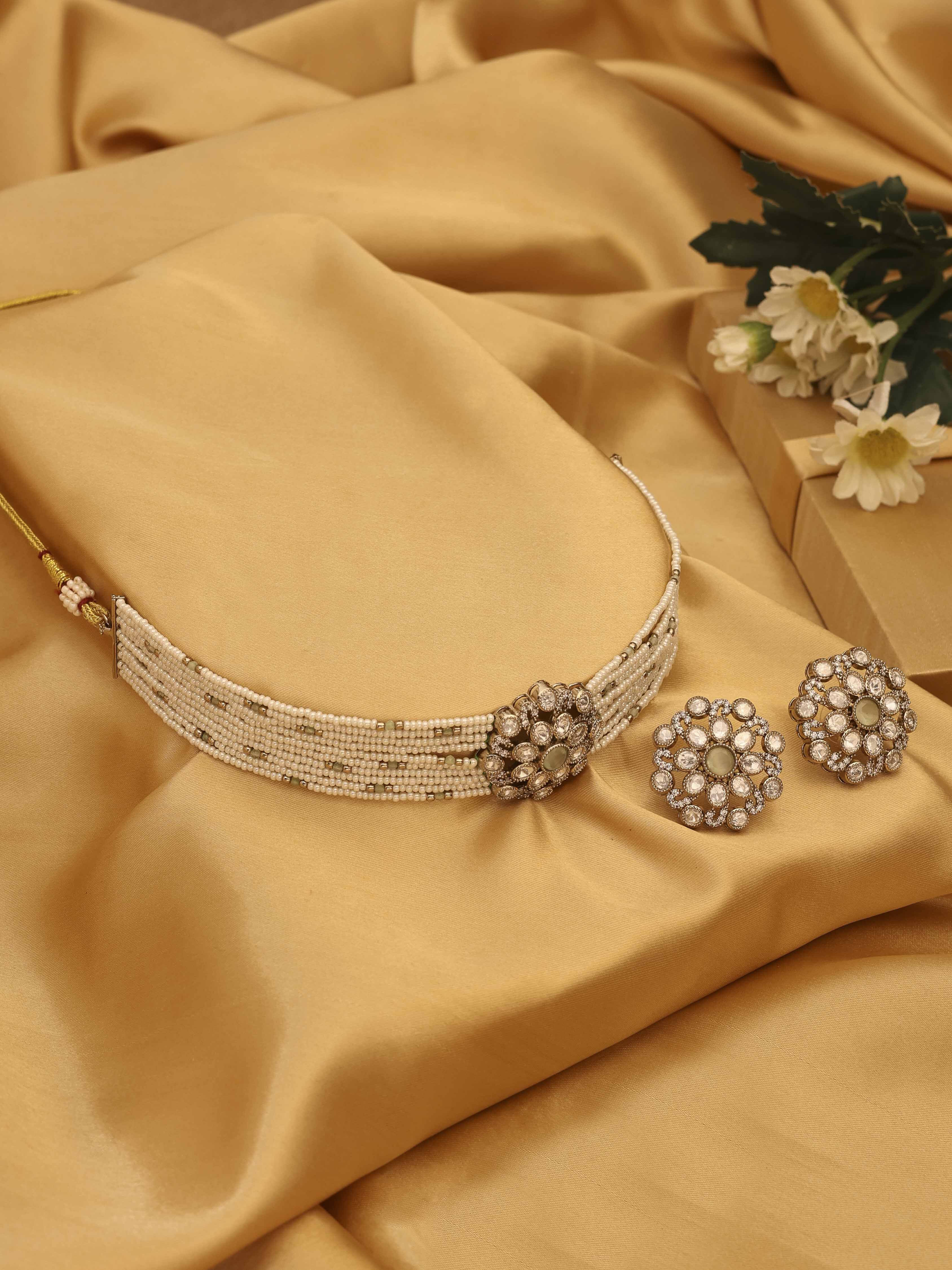 Beige Gold Plated Brass Choker Set image number 0
