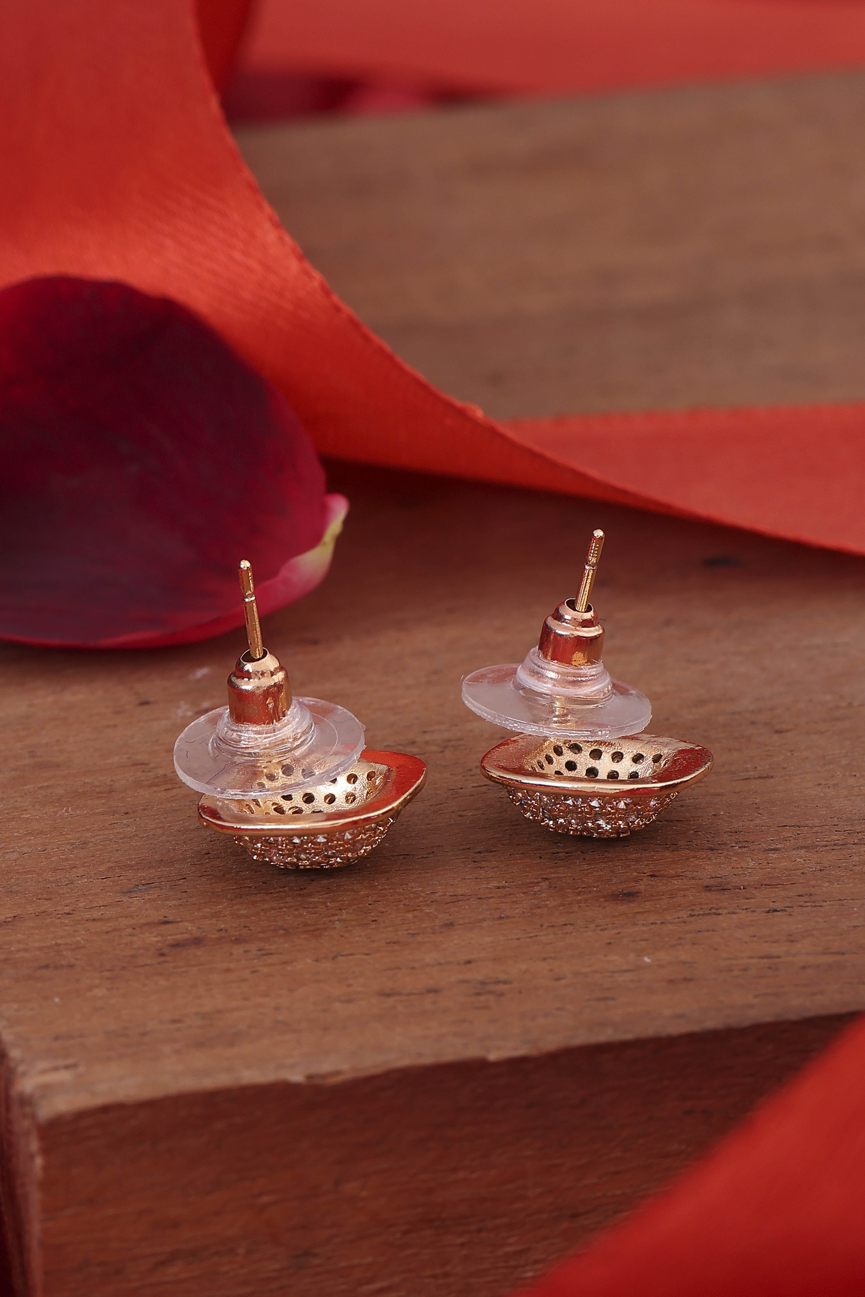 Gold Plated Brass Square-Shaped Stud Earrings image number 2