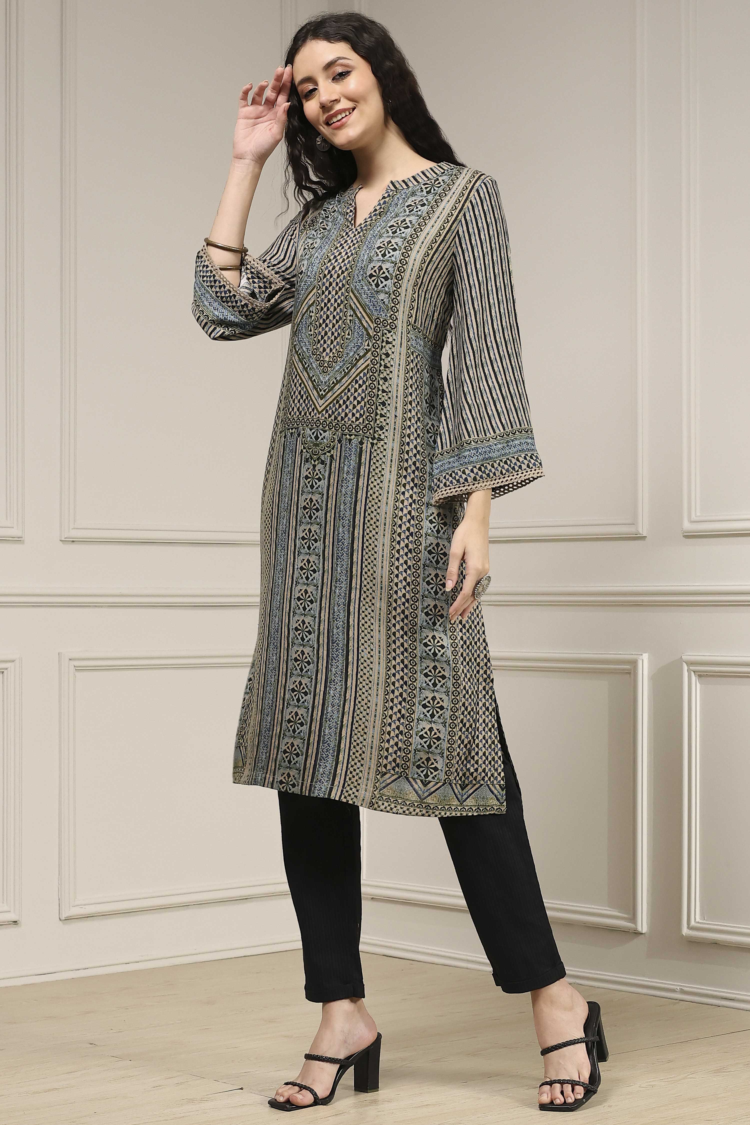 Blue Printed Straight Kurta image number 2