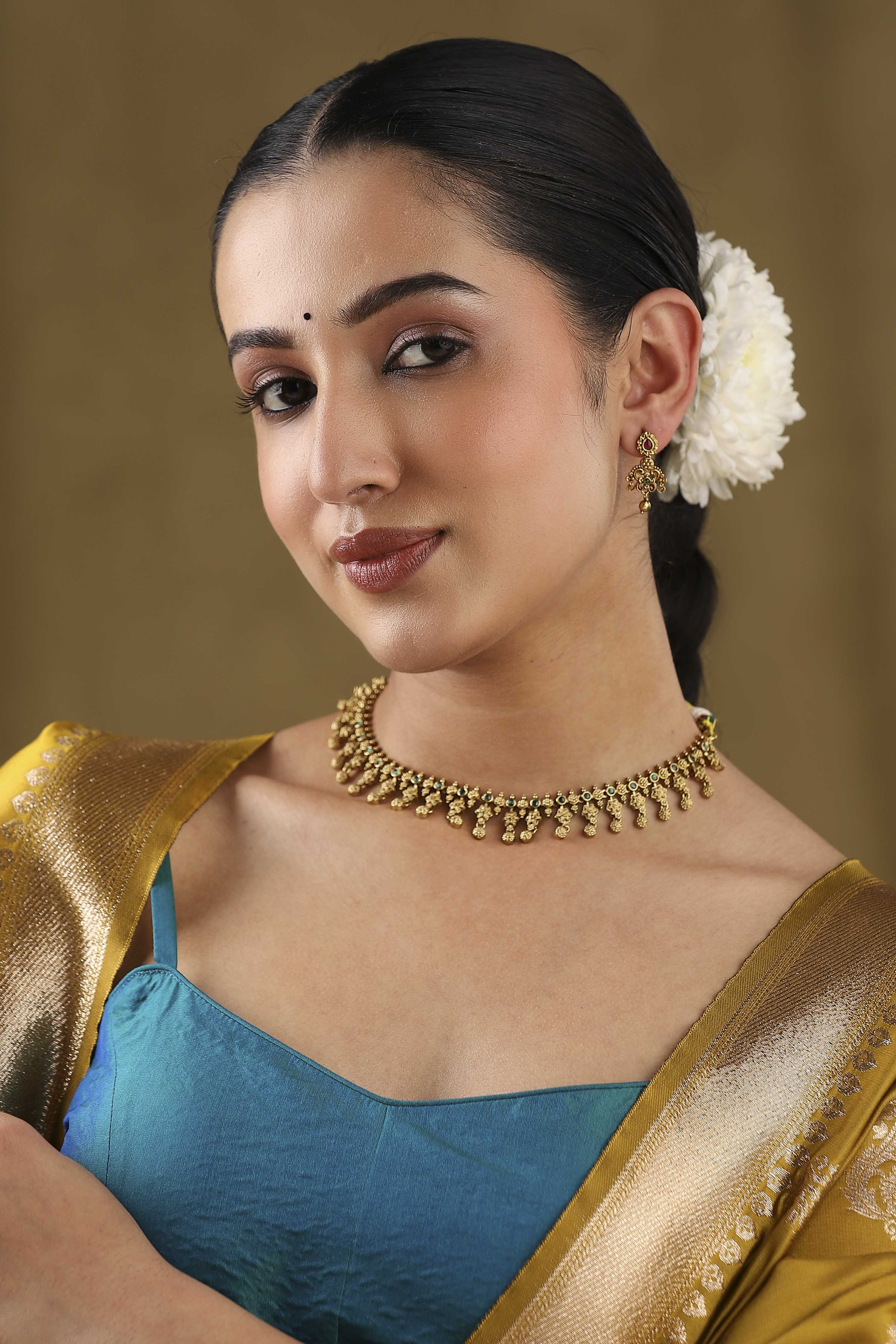 Green Gold Plated Studded Necklace Set image number 1