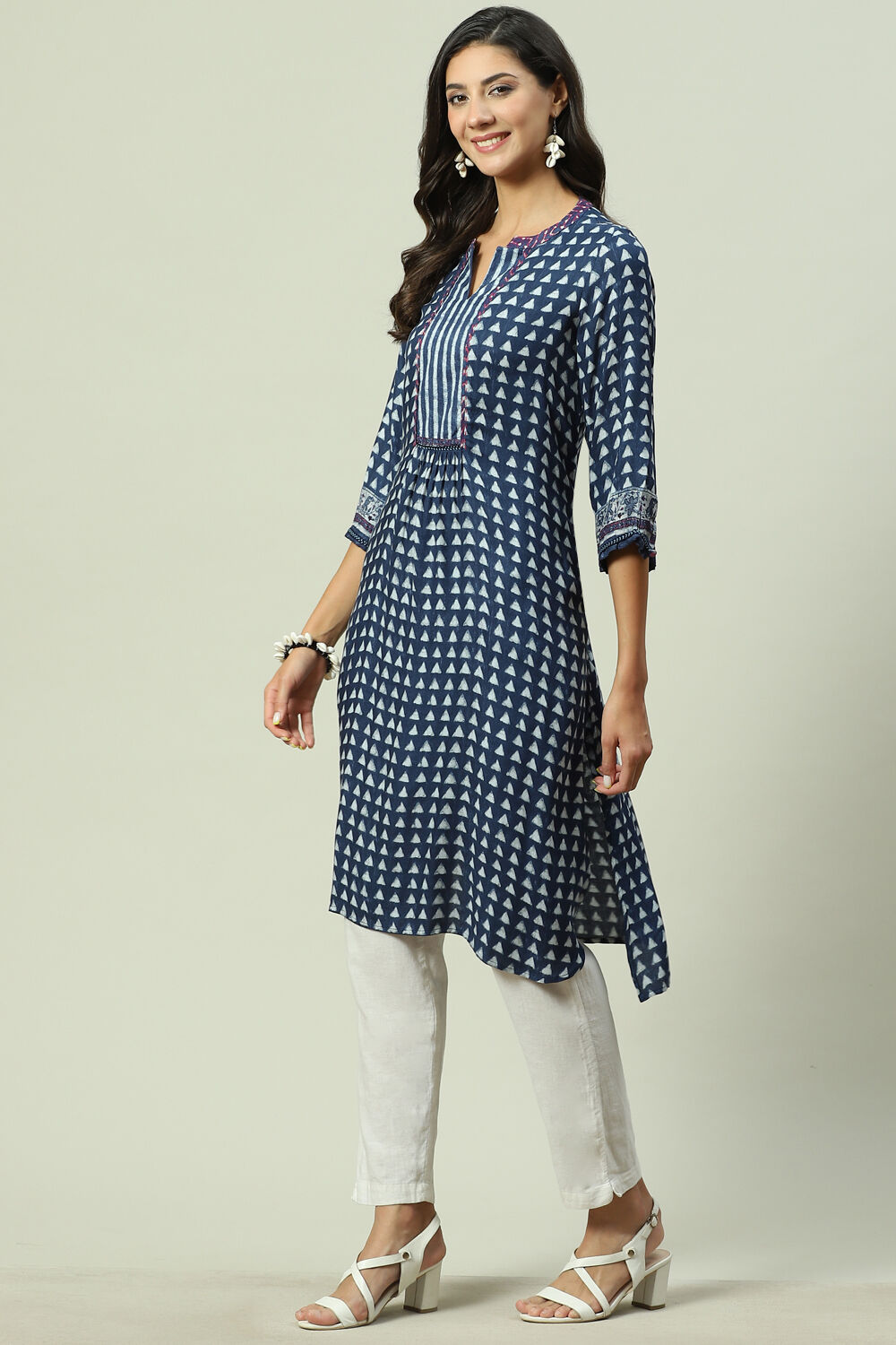 Indigo LIVA Straight Printed Kurta image number 0