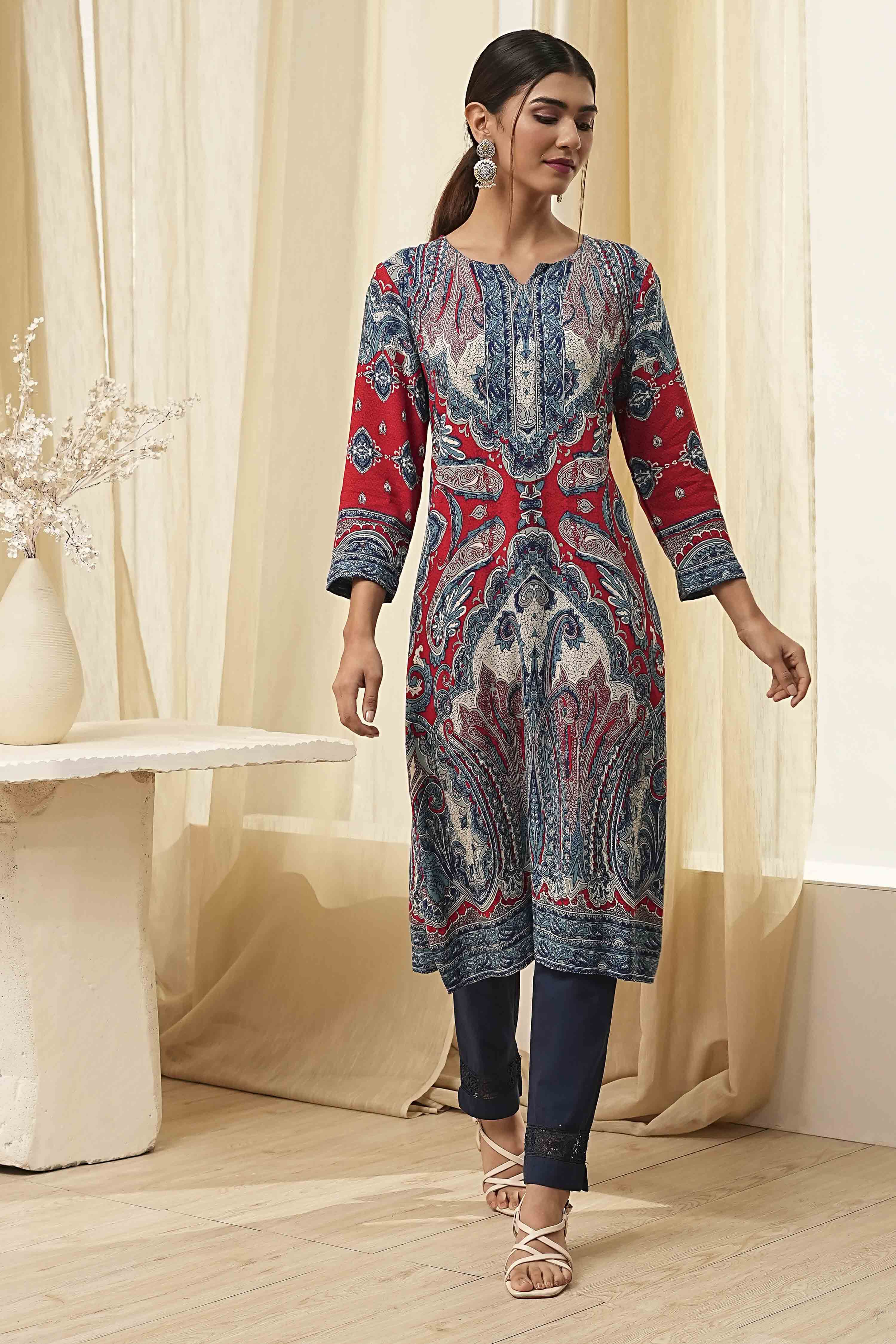 Red and Blue Printed Straight Kurta image number 5