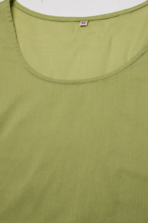 Off White And Green Chikankari Printed Kurta image number 2