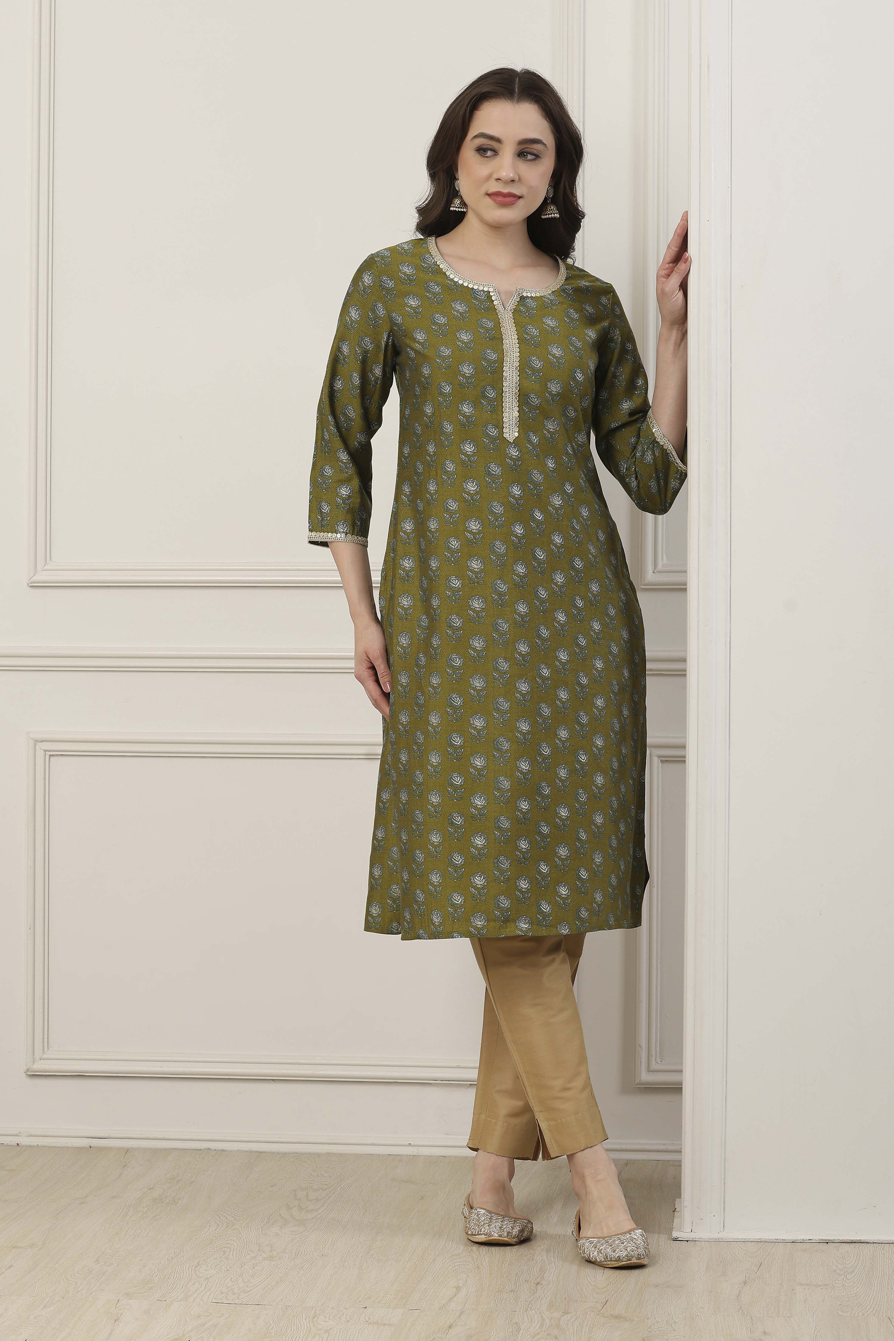 Orange All-Over Floral Printed Straight Kurta image number 0