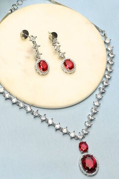 Red Brass Necklace Set image number 4