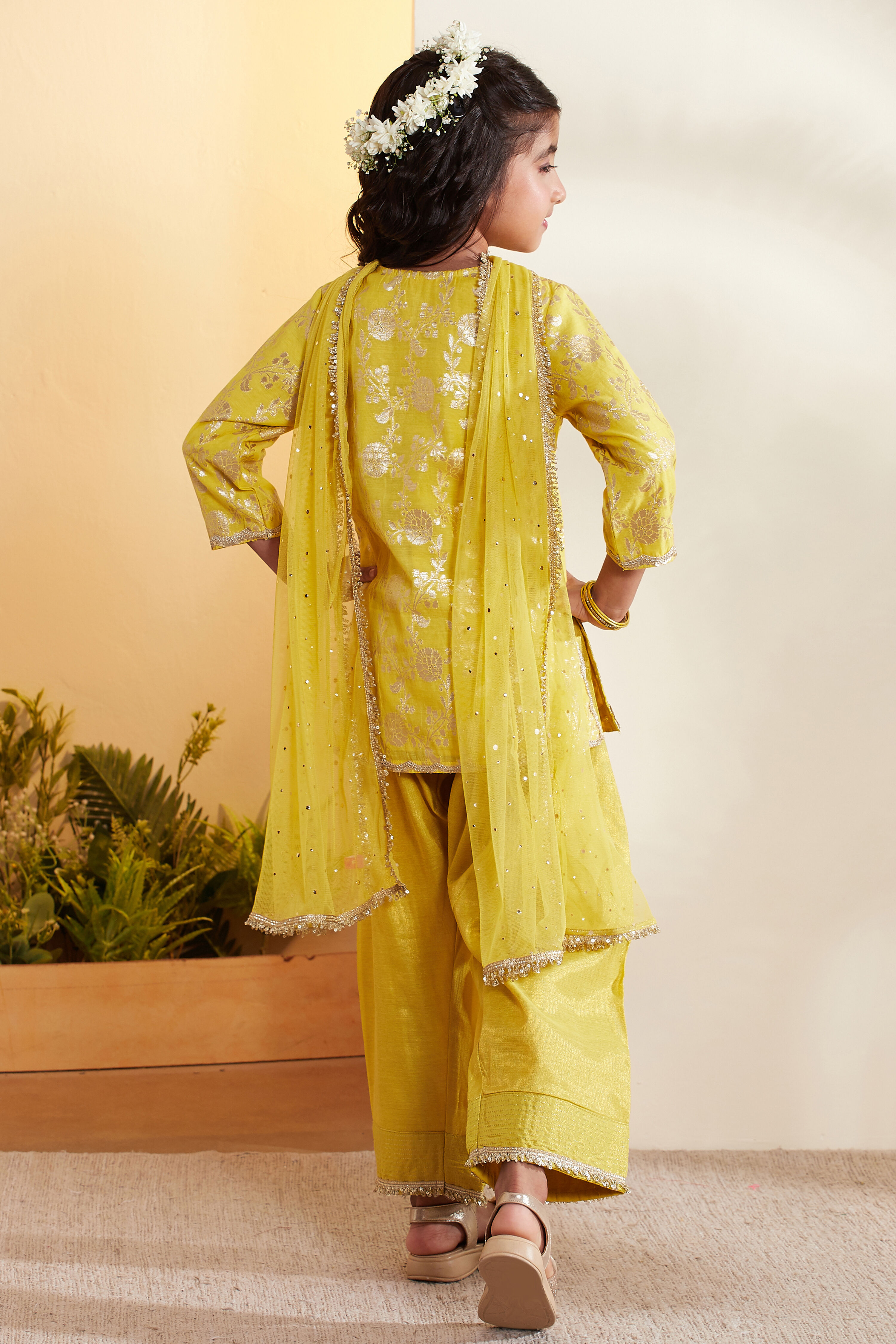 Yellow Floral Motifs Yarndyed Straight Kurta Set image number 5