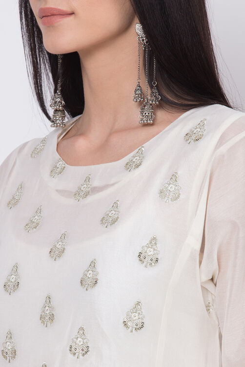 Yellow Poly Cotton A-Line Embroidered Kurta image number 1