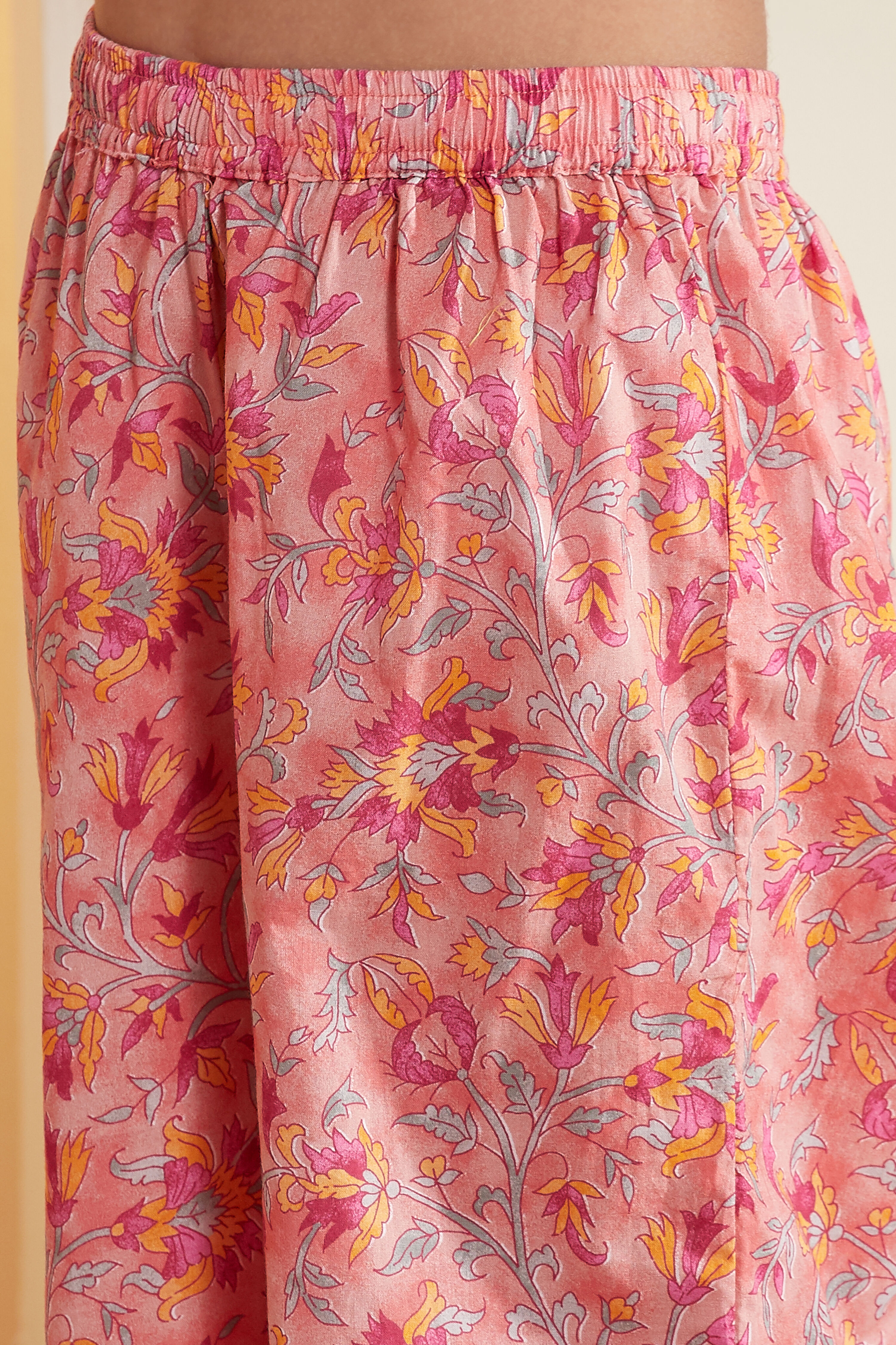Peach Floral Printed Cotton Straight Kurta Set image number 2