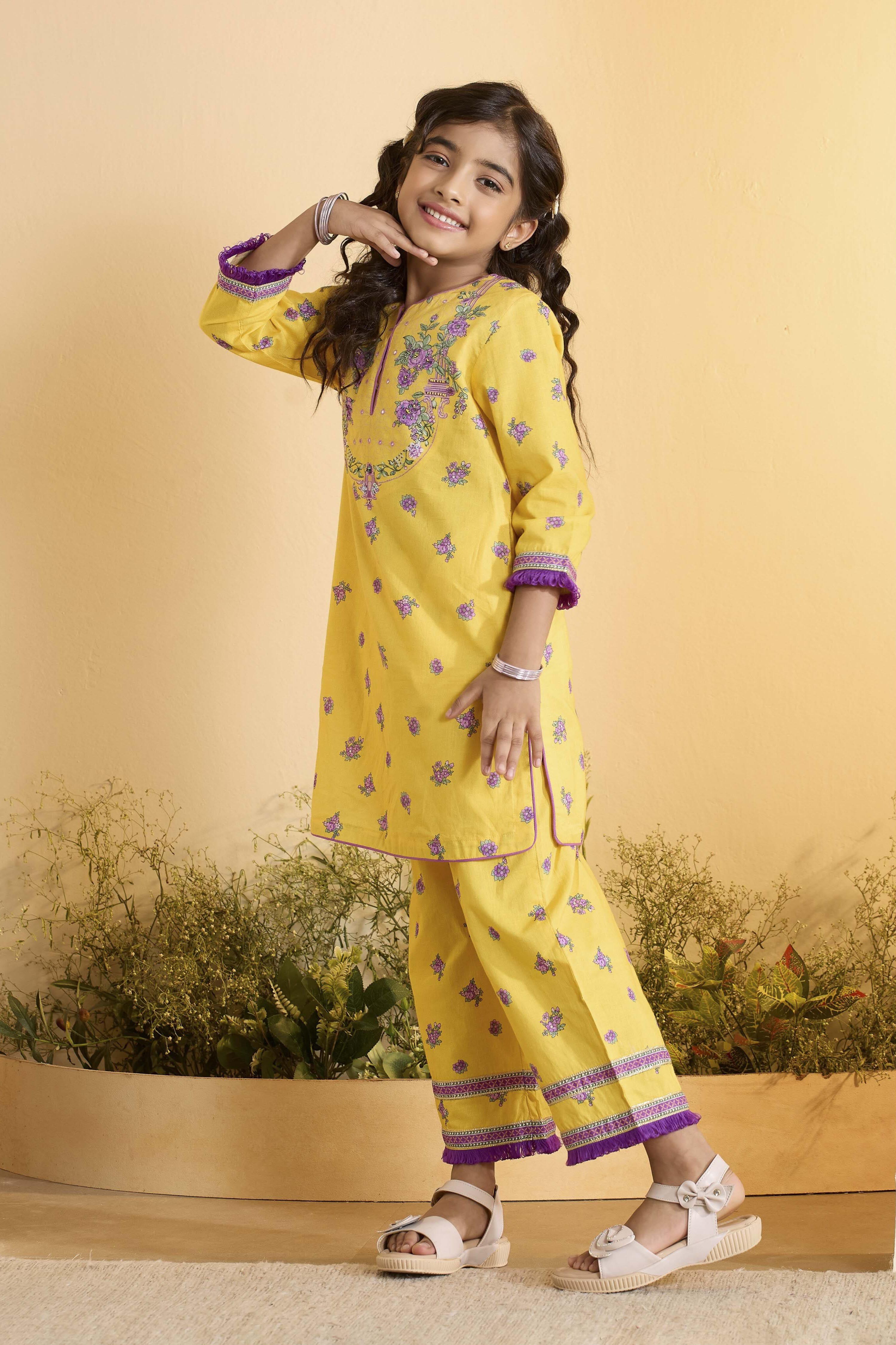 Yellow Cotton Floral Straight Kurta Set image number 3