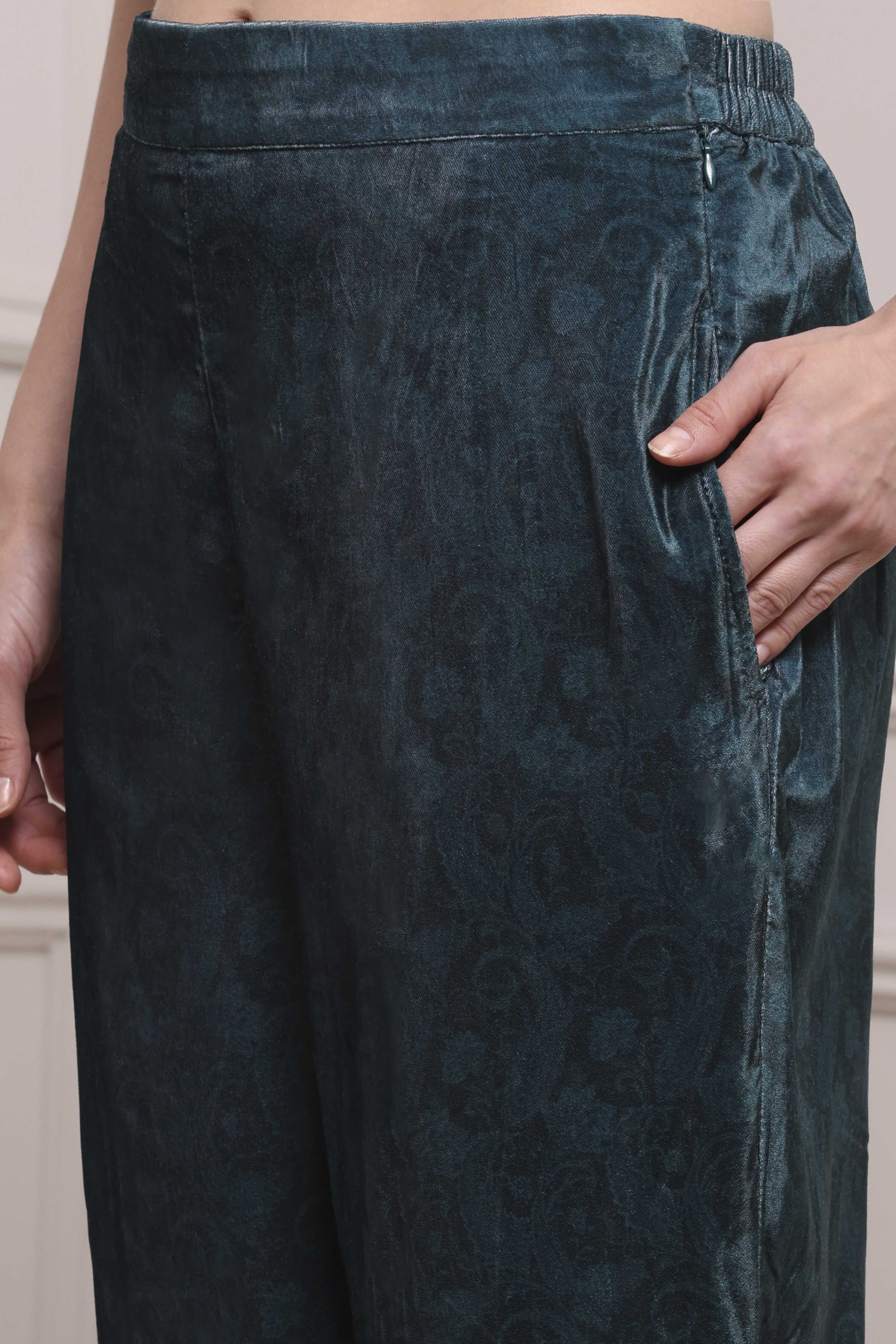 Bottle Green Velvet Printed Straight Winter Suit Set image number 2