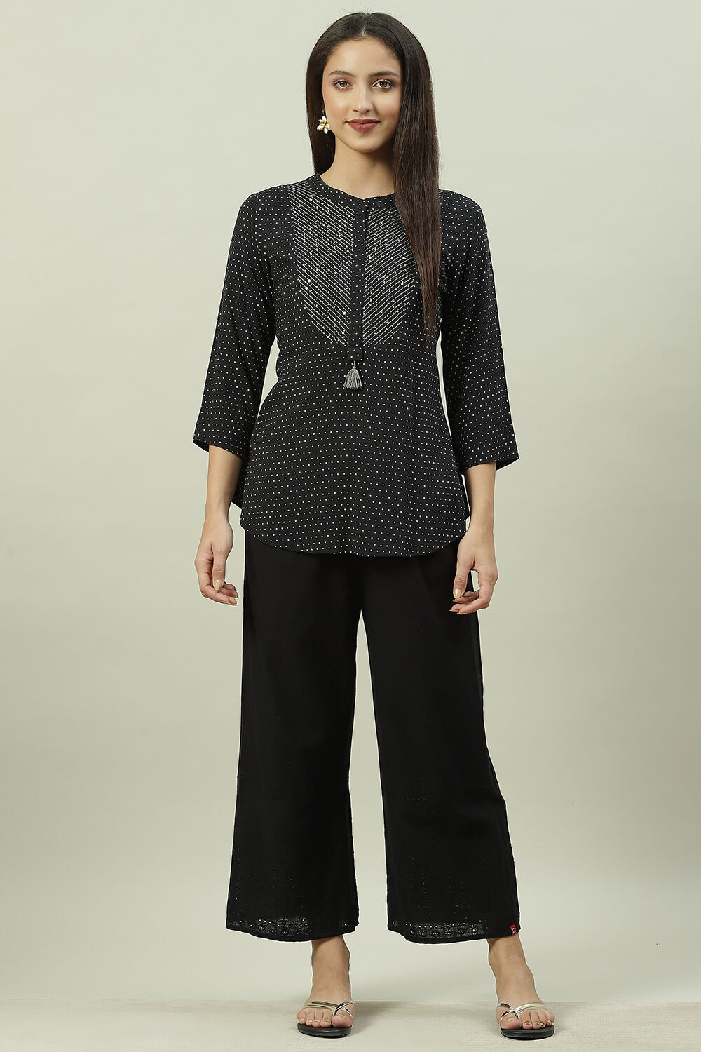 Off White Cotton Solid Palazzo image number 5