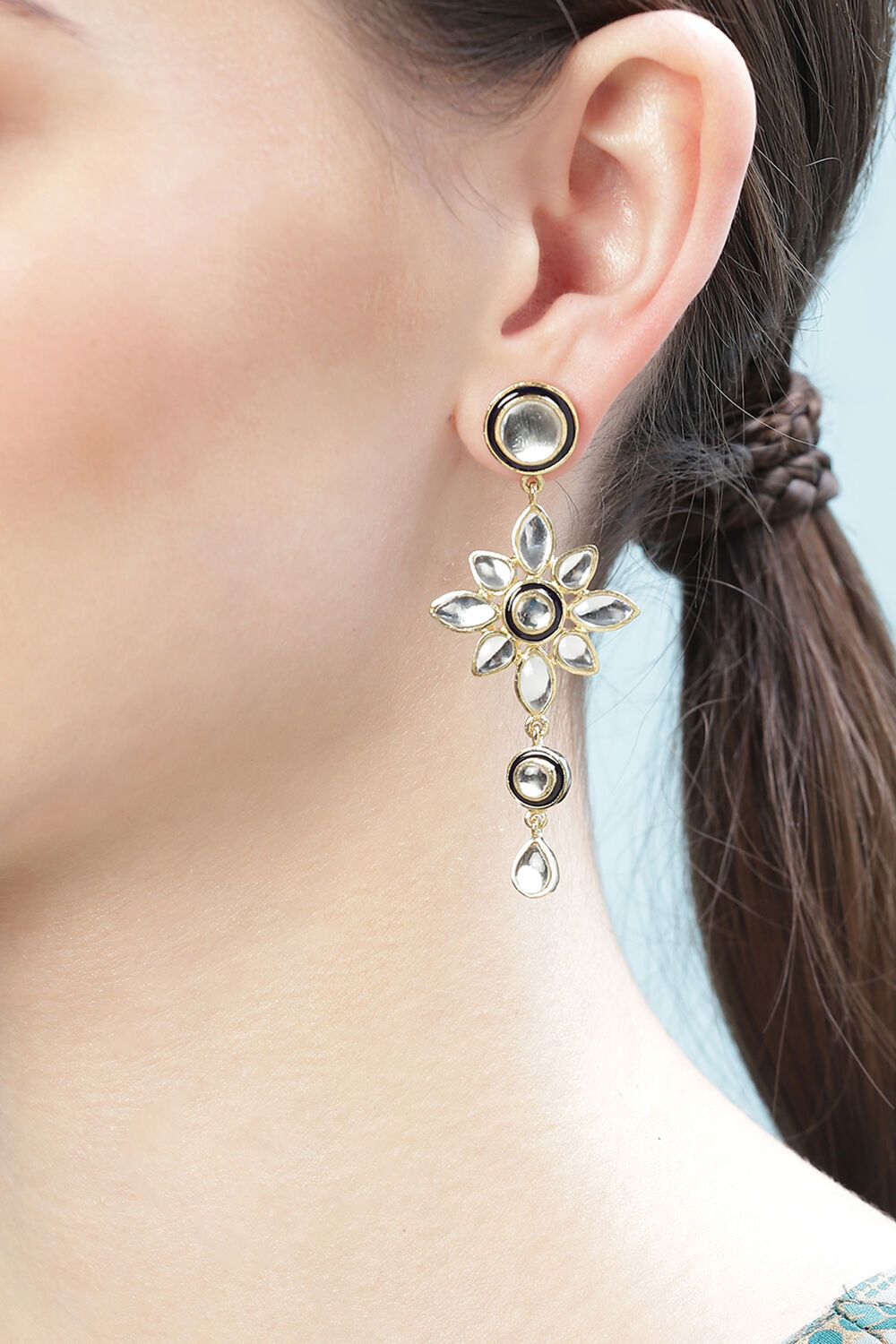 Gold Brass Earrings image number 1