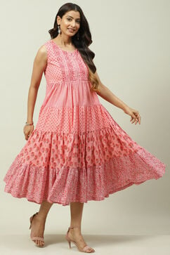 Pink Cotton Flared Fusion Printed Dress image number 3