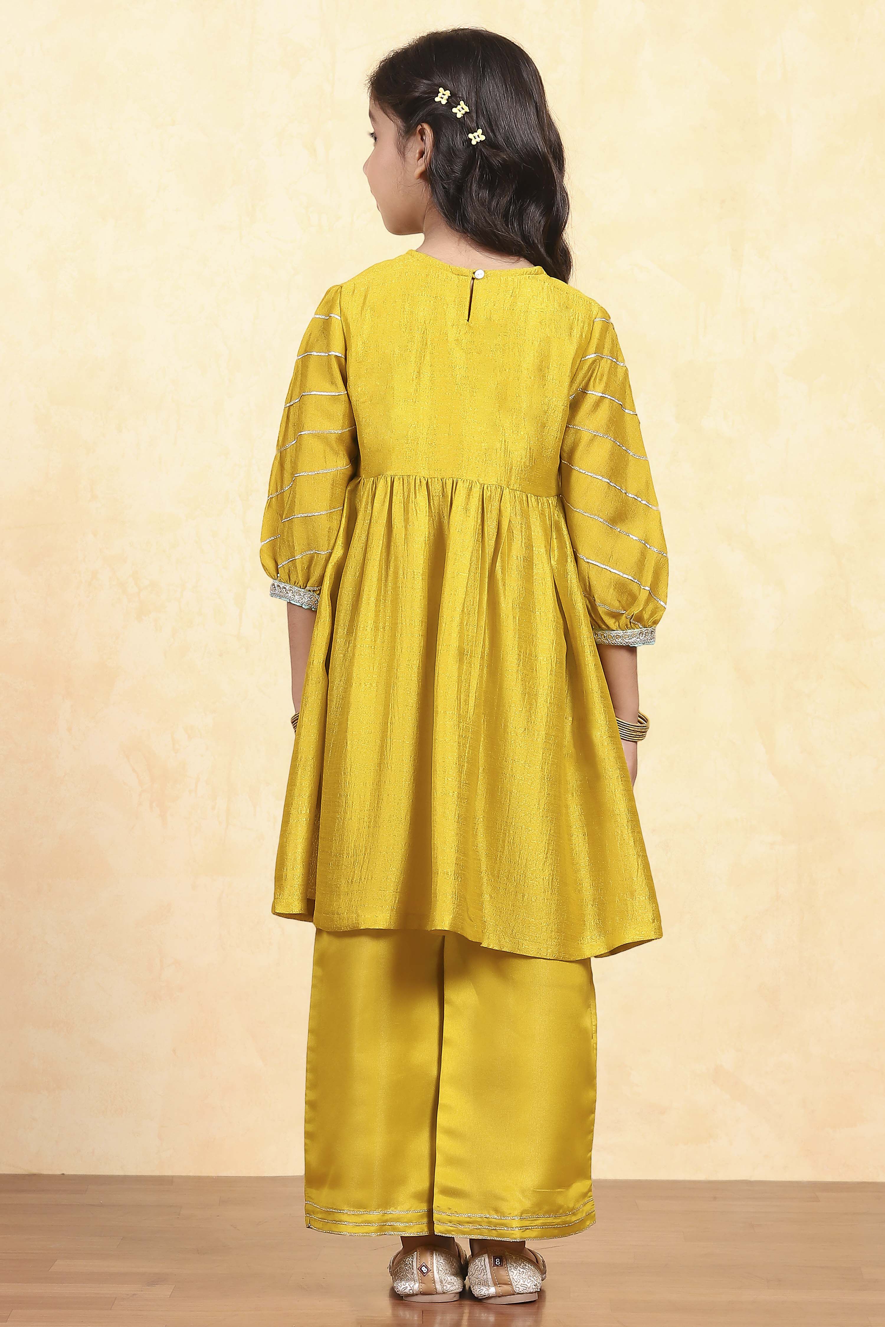 Yellow Polyester Dyed Gathered Kurta Pants Set image number 4