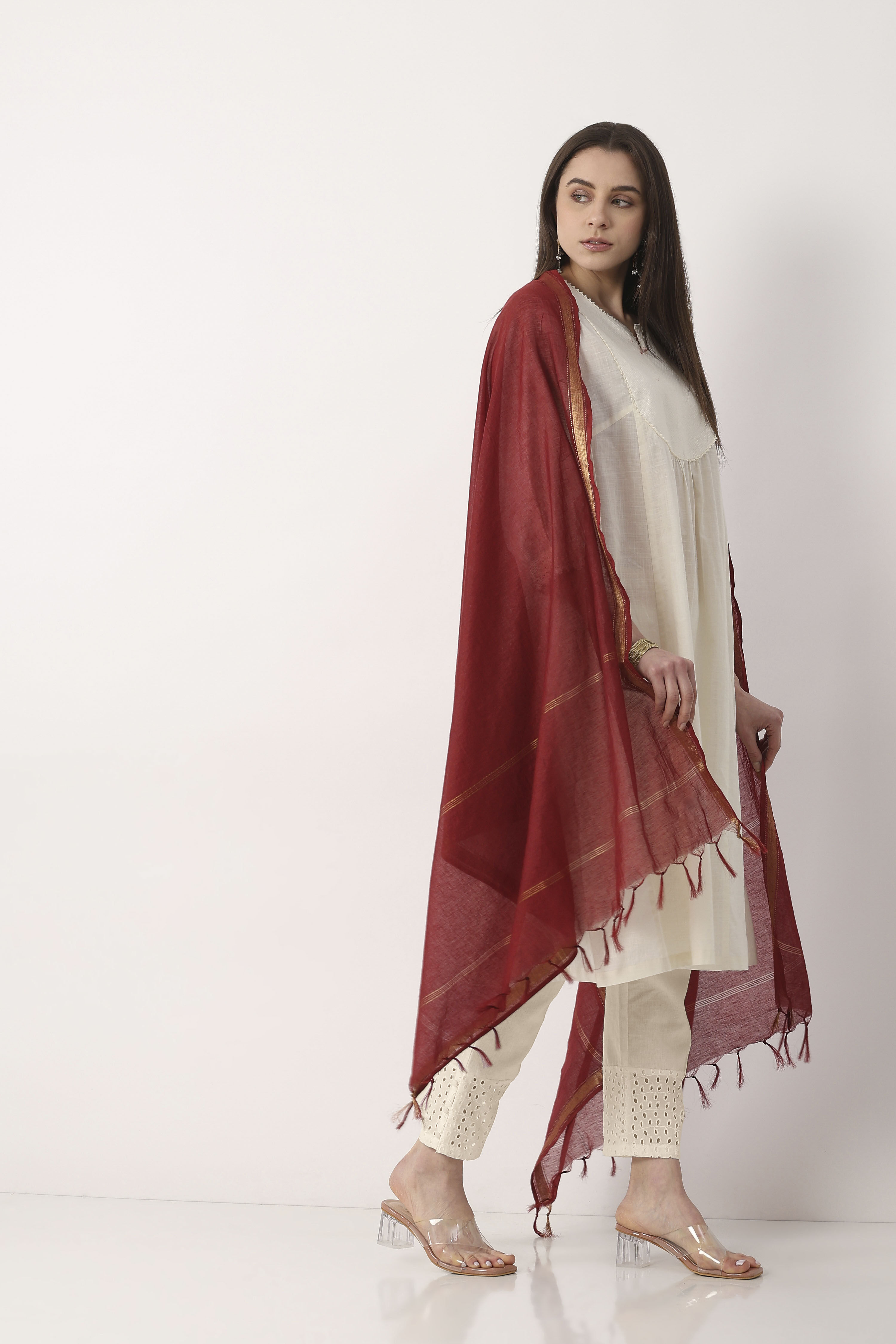 Maroon White Nylon Cotton Dupatta image number 0
