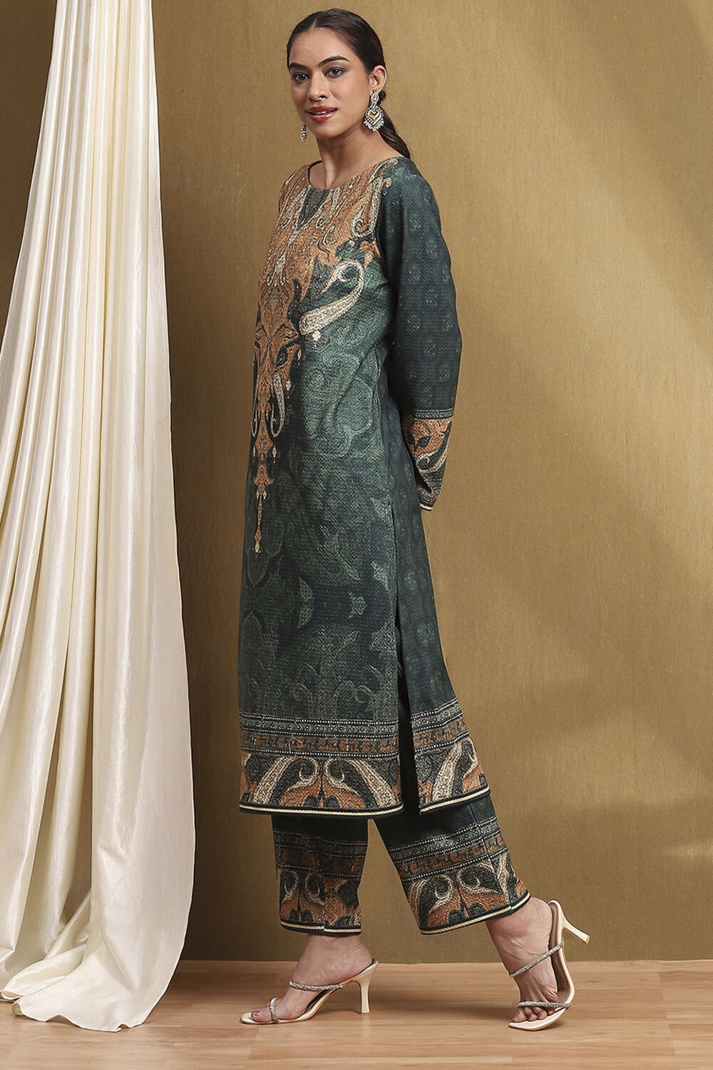 Teal Printed Straight Winter wear Kurta Set image number 3