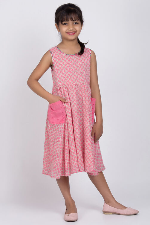 Pink Cotton Flared Printed Dress image number 3