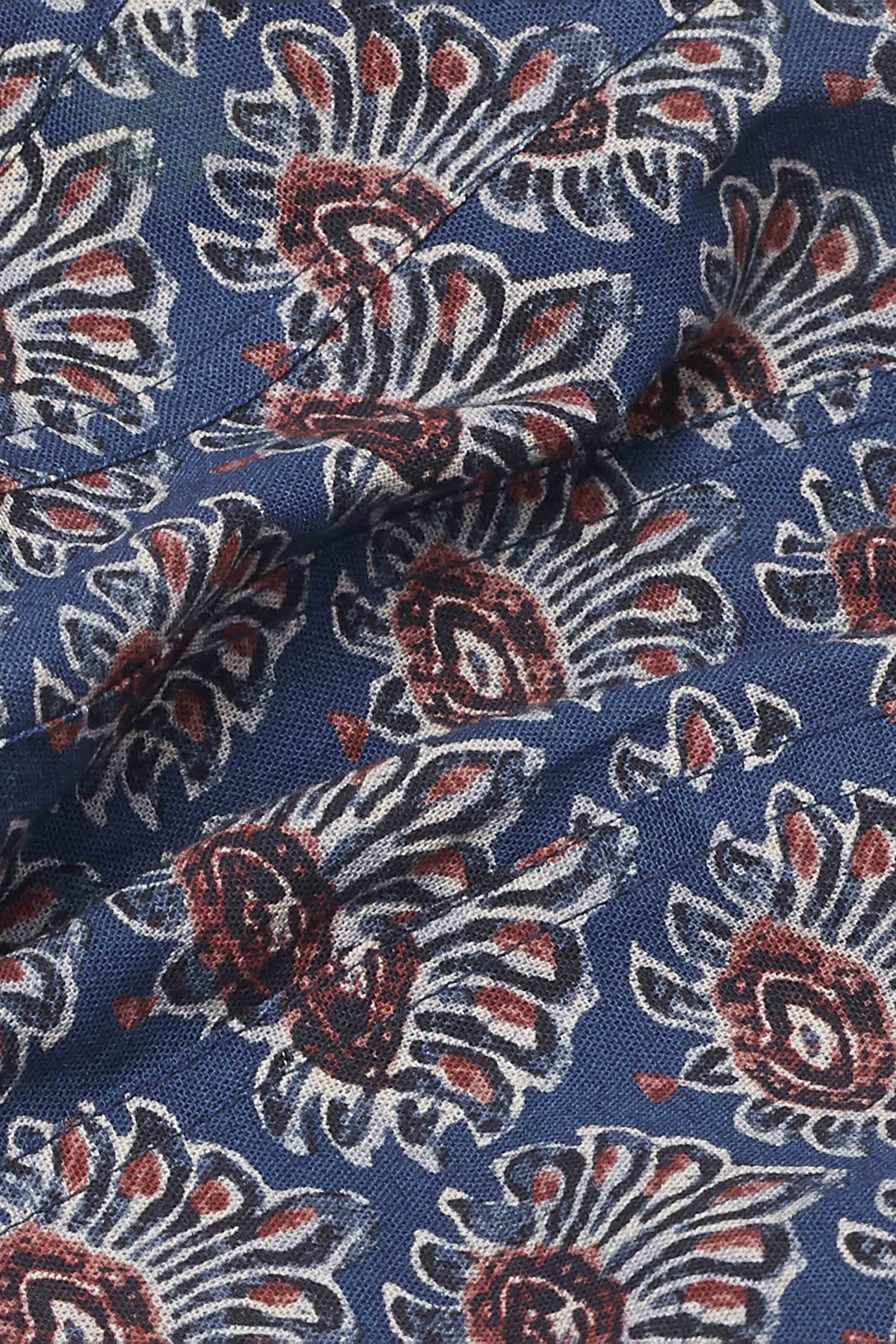 Navy Blue Cotton Floral Printed Fitted Crop Top image number 2