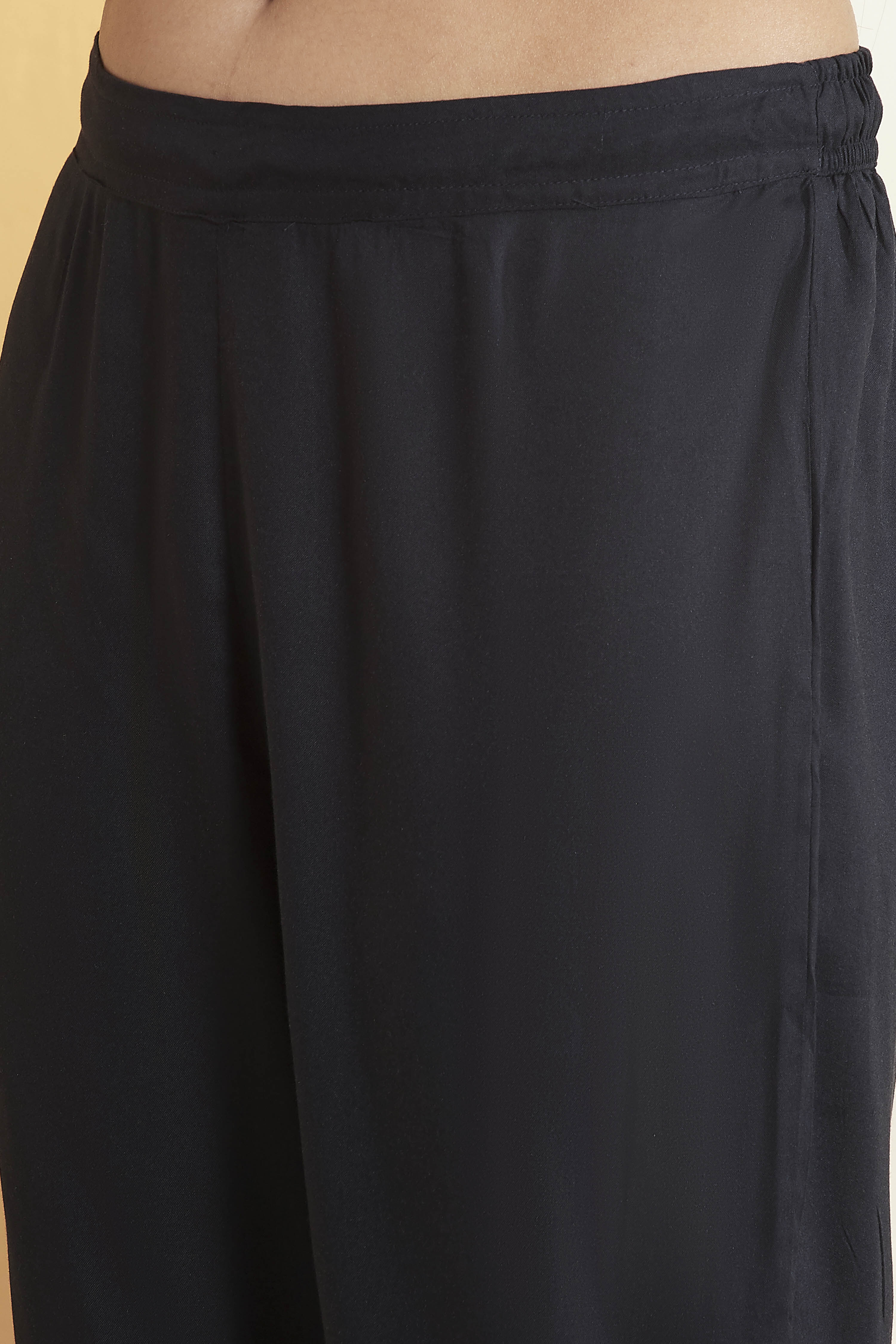 Black Viscose Rayon Kalidar Suit Set image number 2