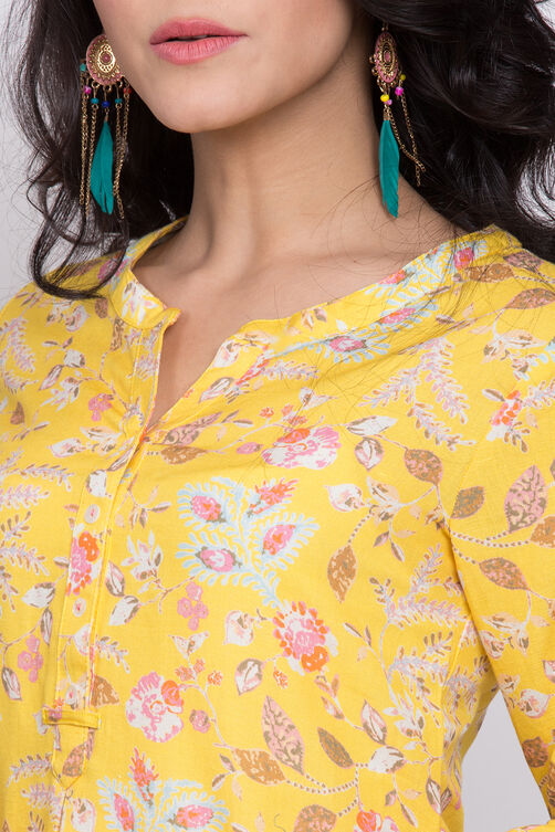 Yellow Cotton Straight Printed Kurta image number 1