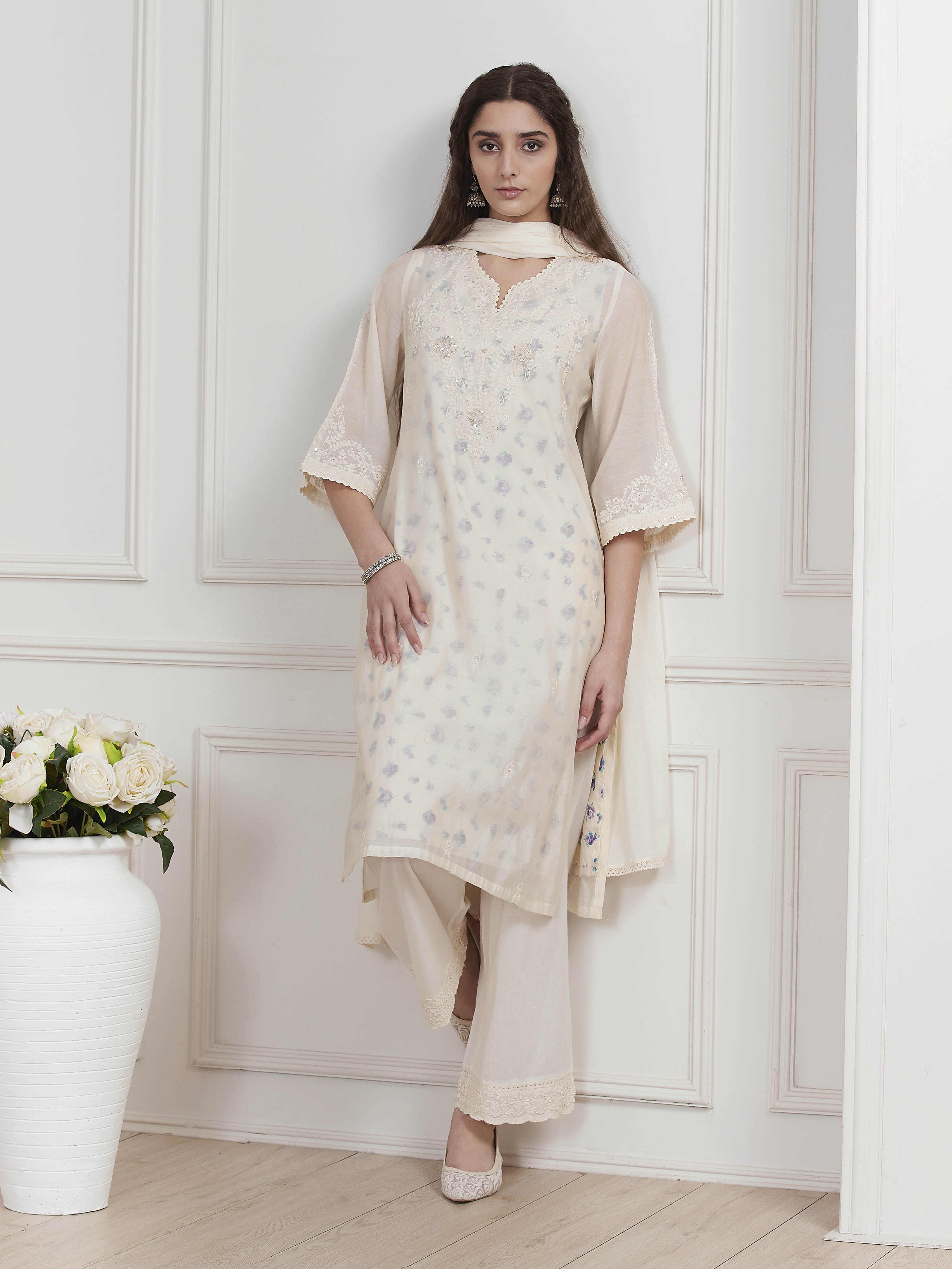 Ivory Poly Chanderi Embroidered Straight Suit Set image number 8