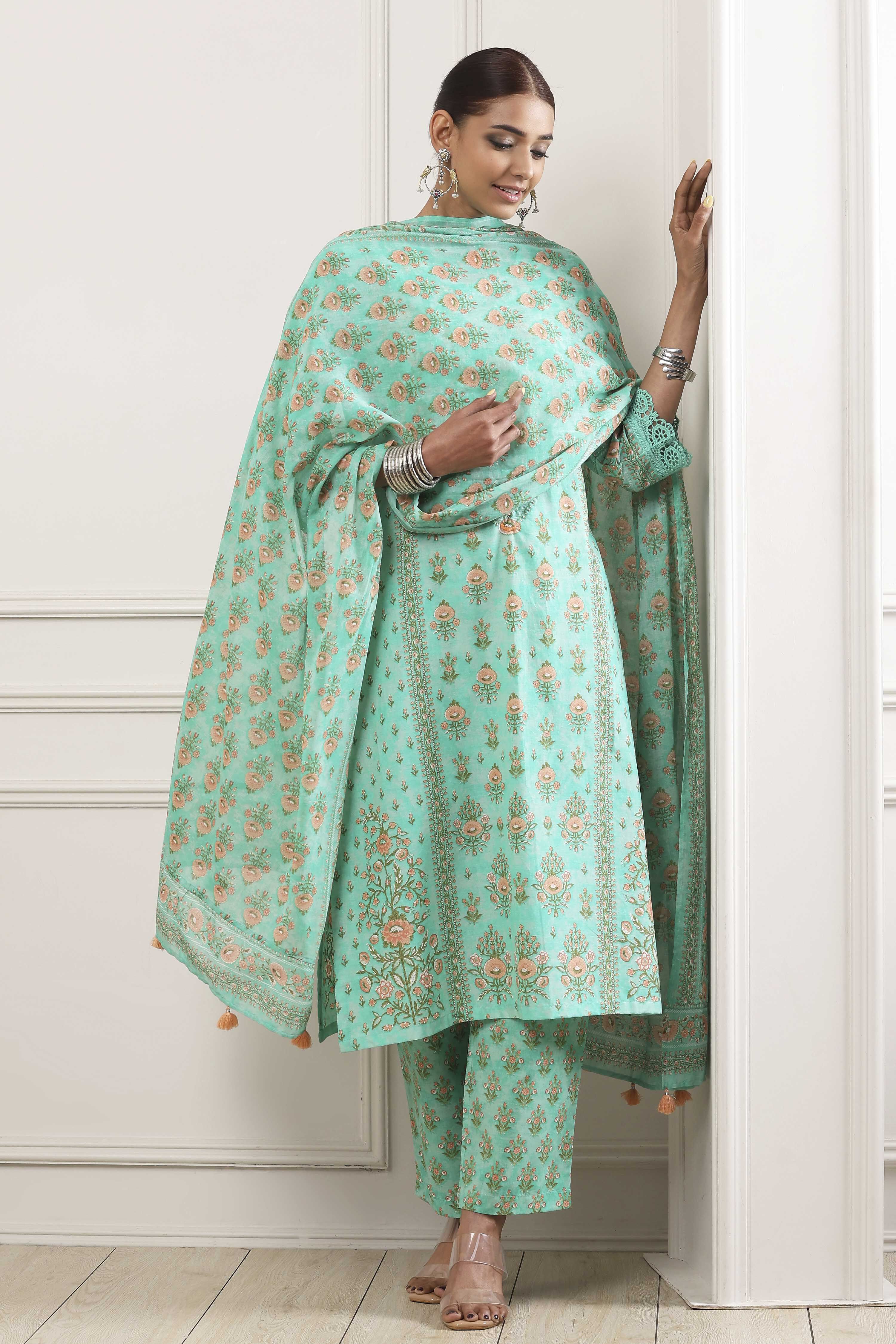 Green Cotton Straight Suit Set image number 0