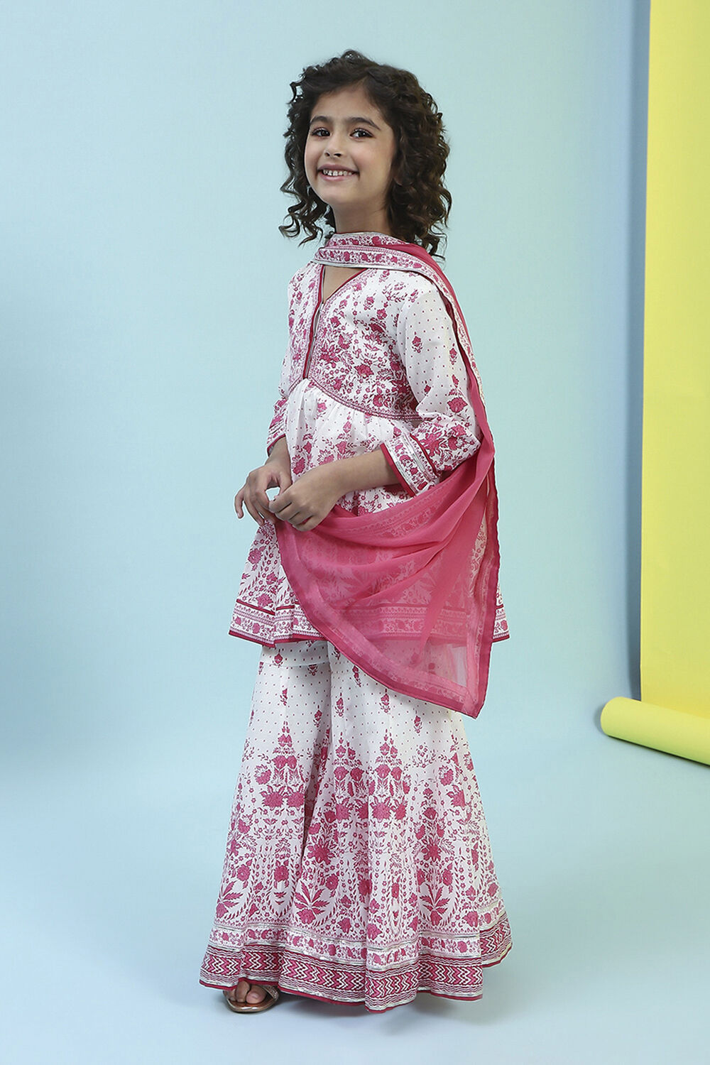 Off-White and Pink Cotton Peplum Suit Set image number 3