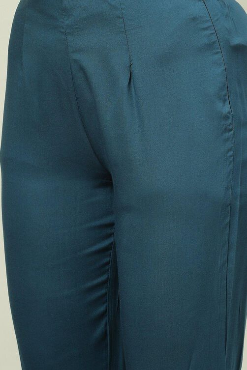 Teal Printed Straight Kurta Slim Pant Suit Set image number 2