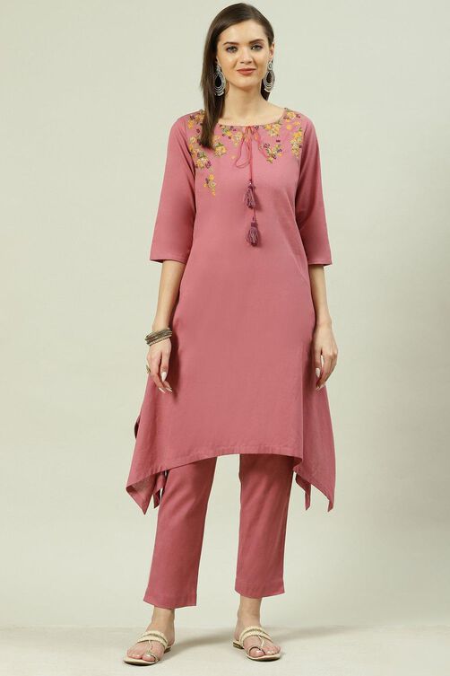 Yellow Solid Asymmetric Kurta Slim Pants Suit Set image number 0