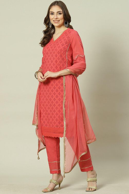 Soft Red Straight Kurta Relaxed Pant Suit Set image number 5
