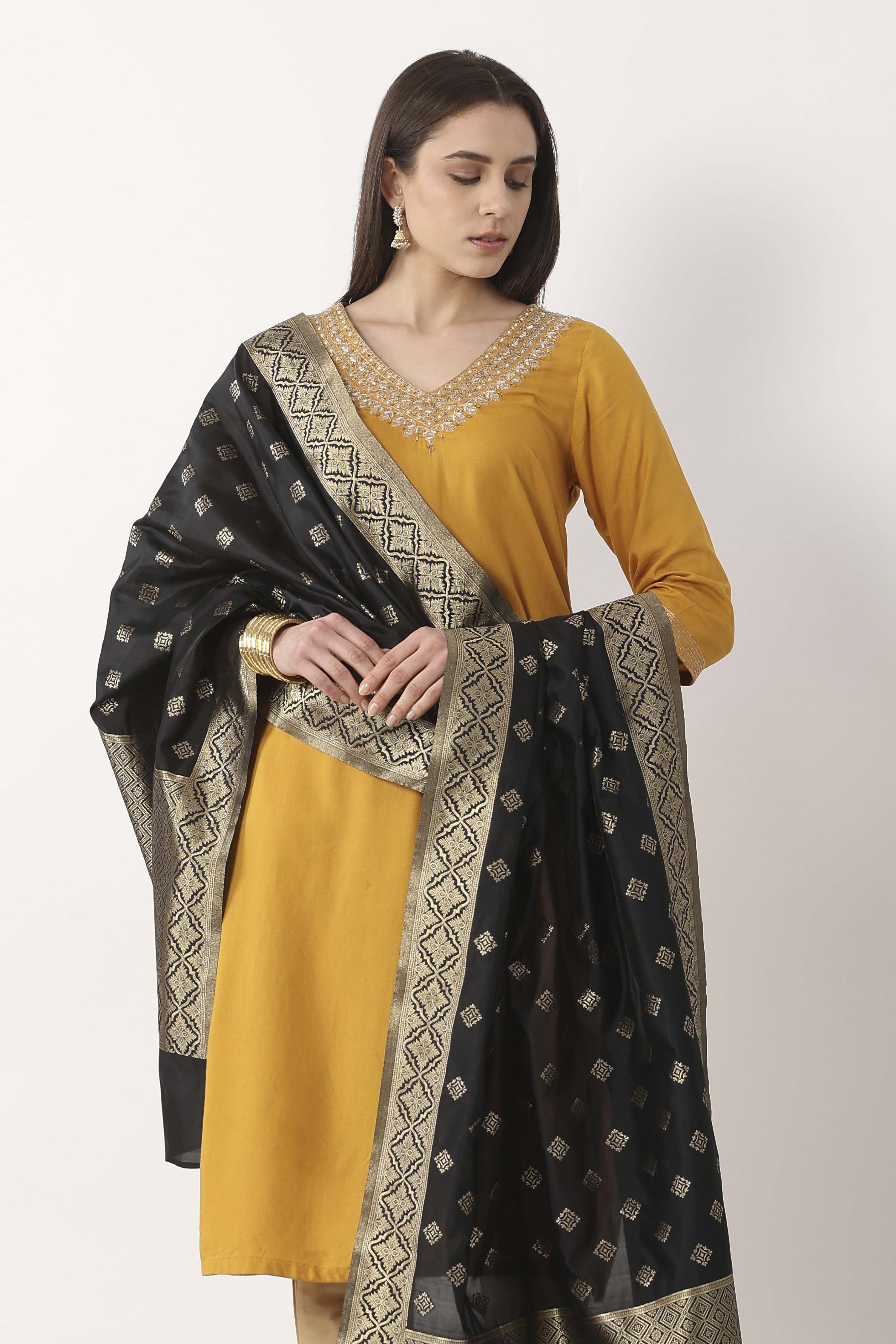 Green Black Art Silk Dupatta image number 1