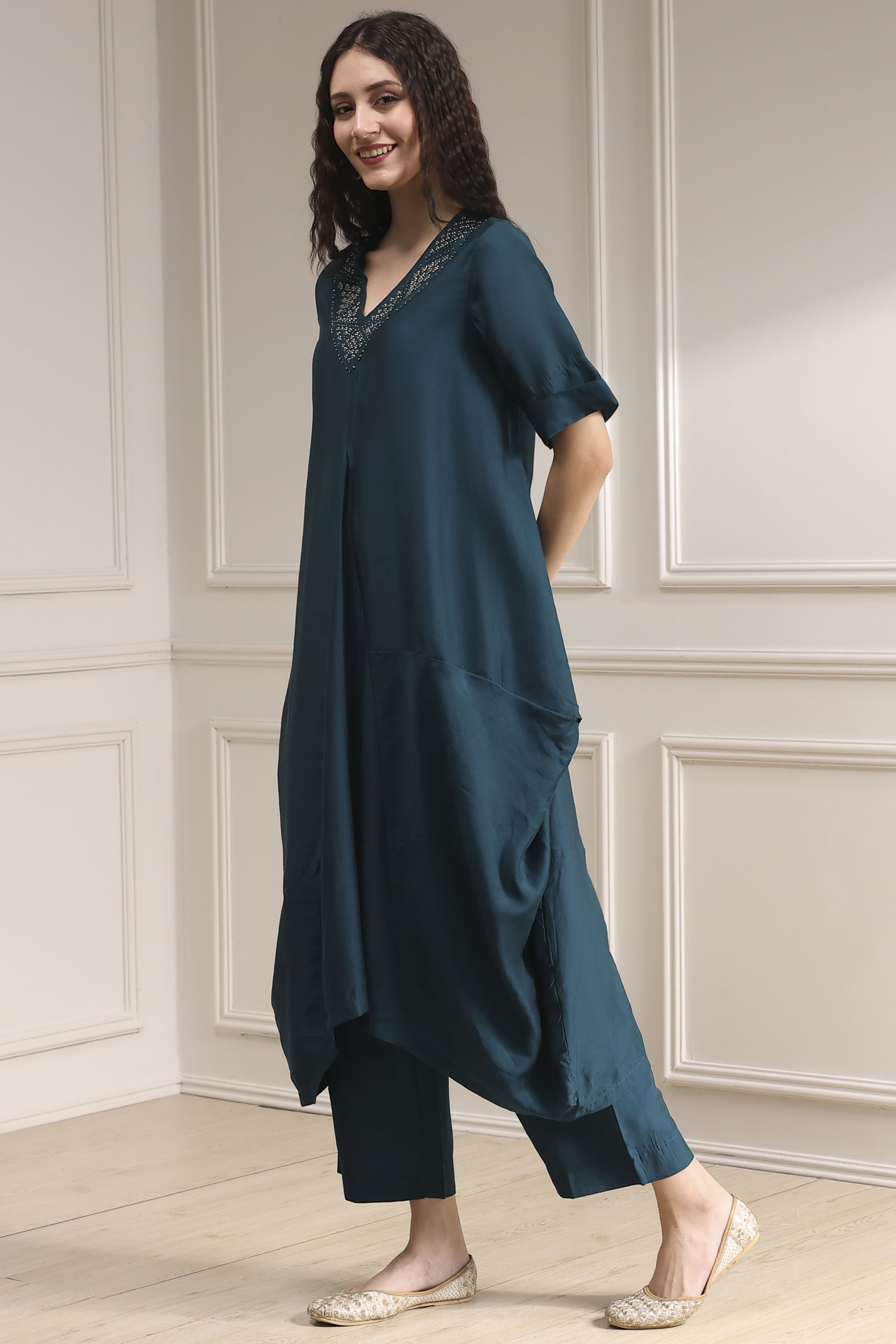 Burnt Orange Dyed Asymmetric Kurta Set image number 3