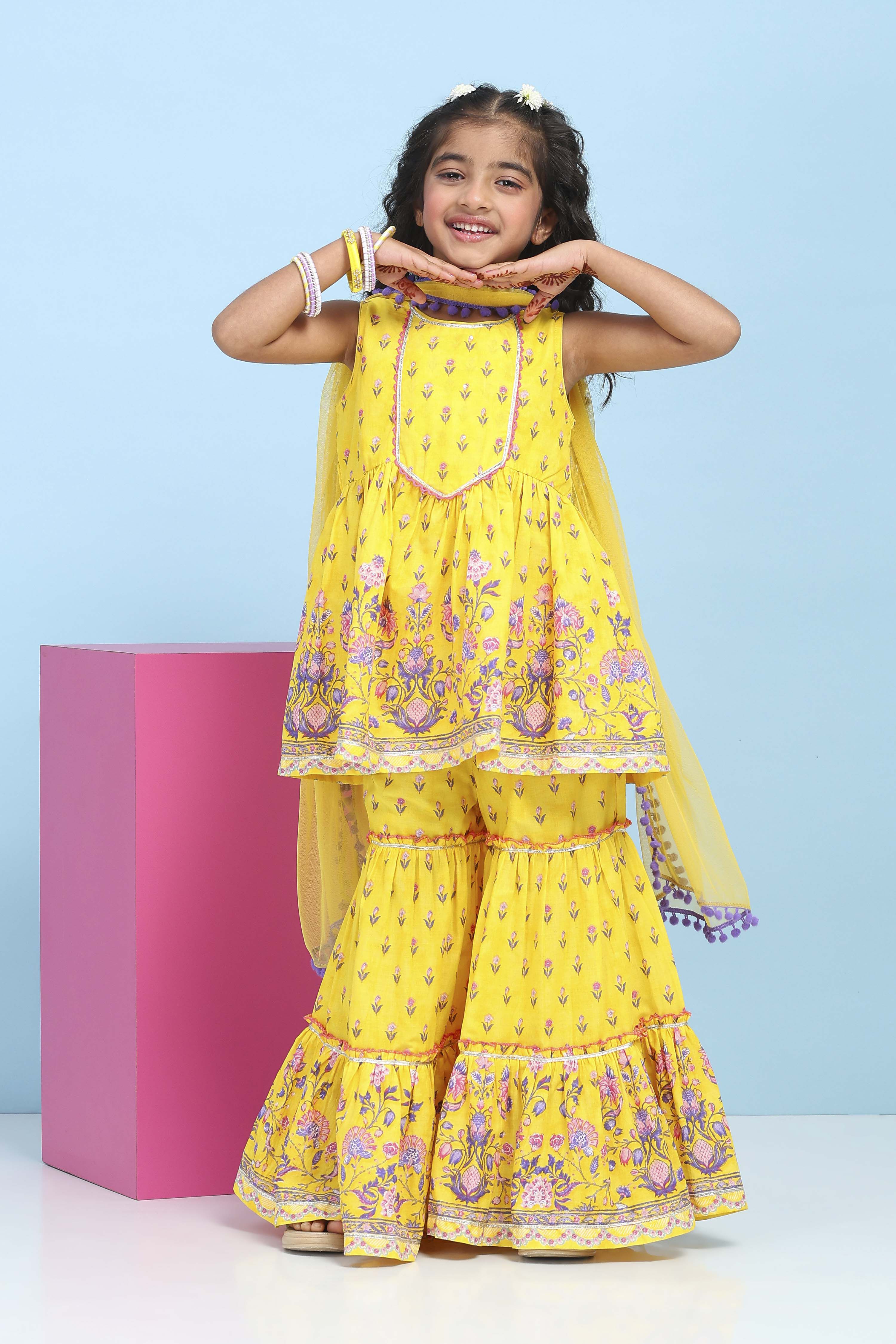Yellow Cotton Printed Peplum Suit Set image number 6