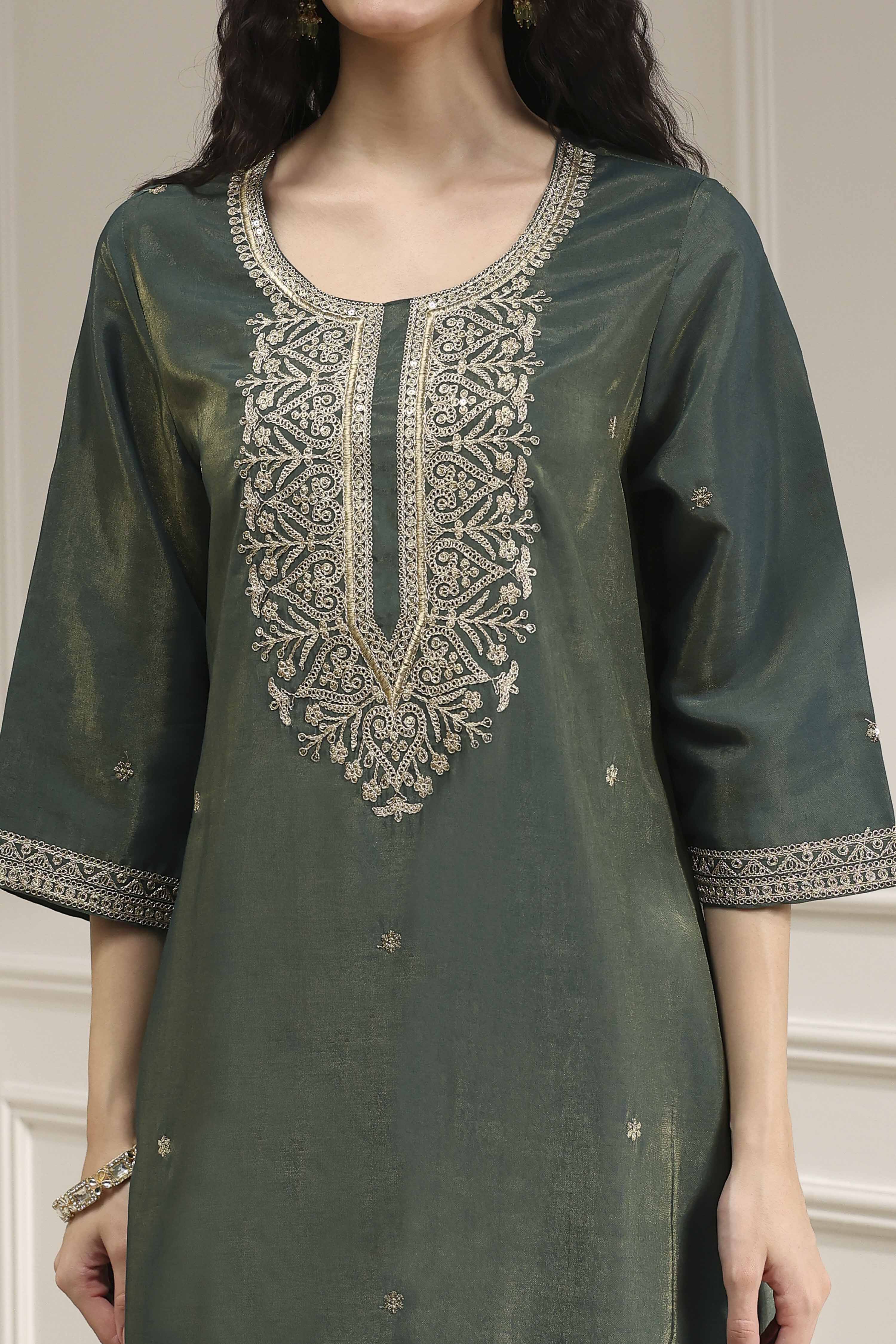 Green Embroidered Straight Suit Set image number 1