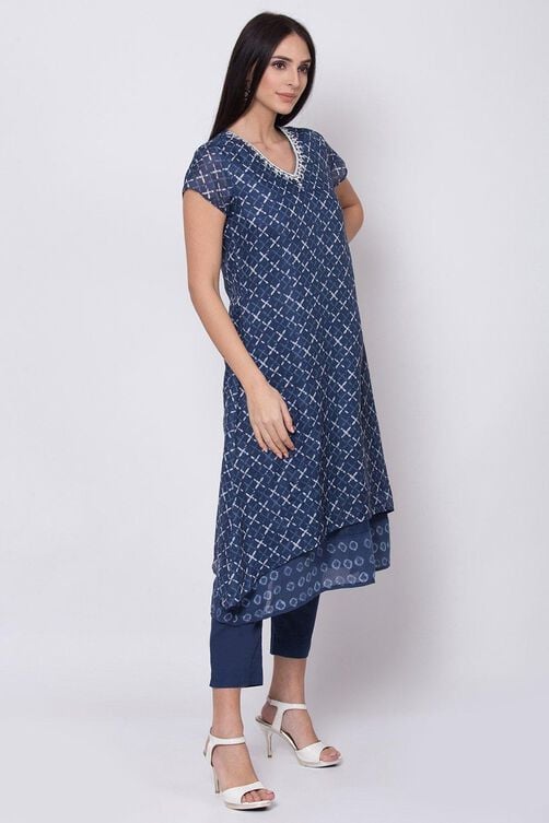 Blue Straight Kurta Slim Pant Suit Set image number 6