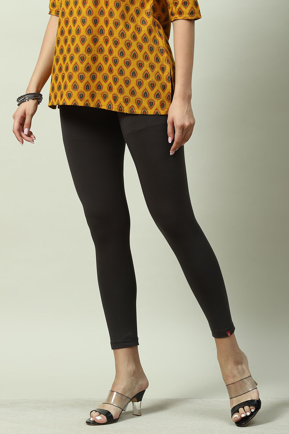 Black Cotton Blend Solid Leggings image number 2