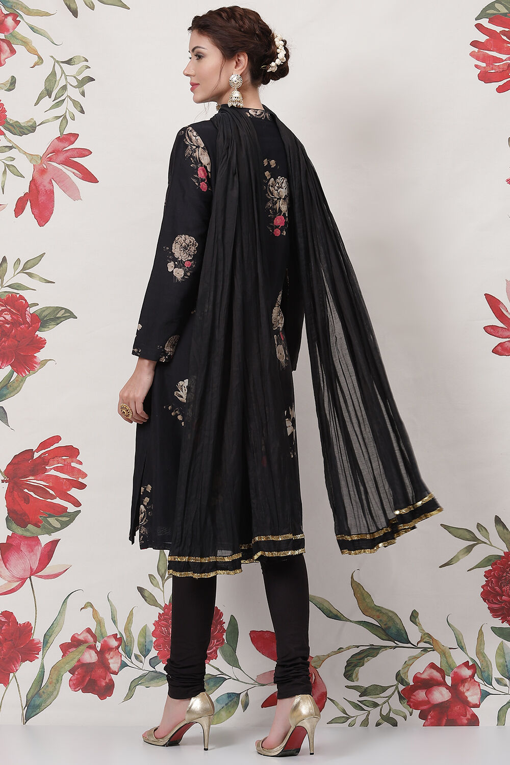 Black Silk & Cotton Straight Kurta Suit Set image number 4