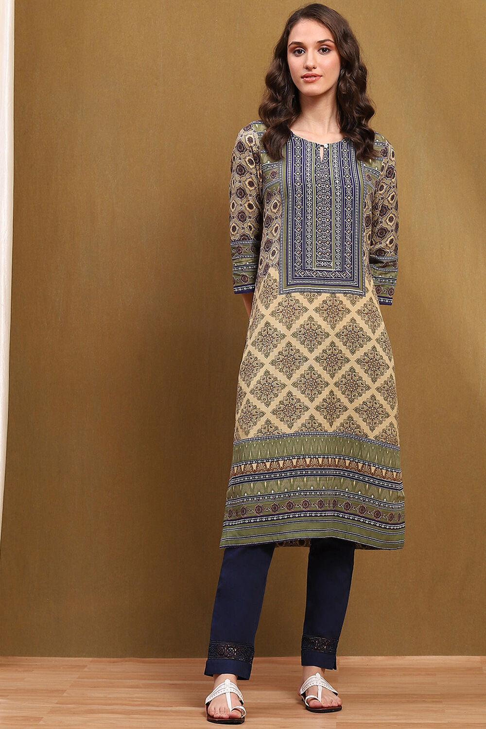 Brown Ethnic Motifs Printed Straight Kurta image number 5