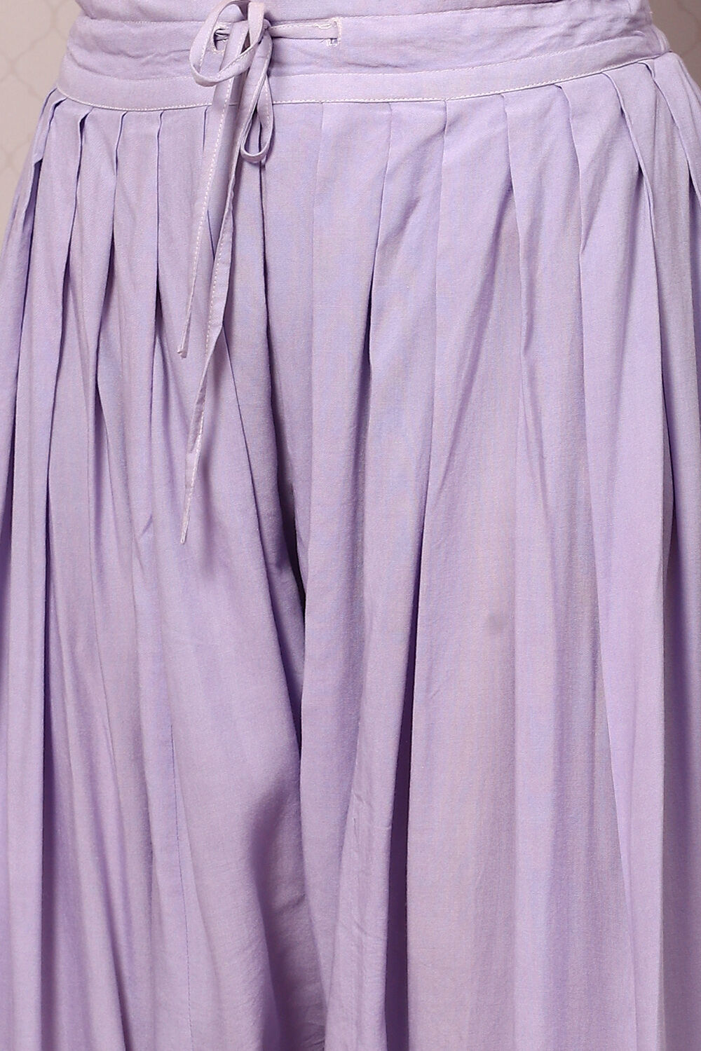 Green Art Silk Straight Kurta Salwar Pant Suit Set image number 3