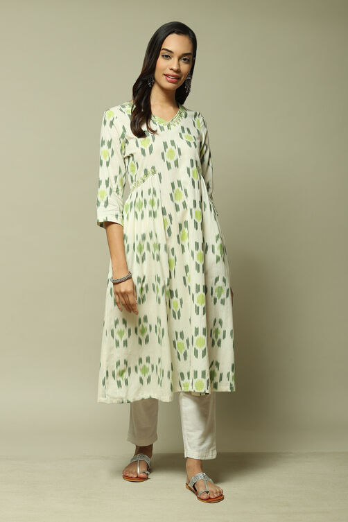 Off-White & Green Cotton IKAT Flared Yarndyed Kurta image number 5