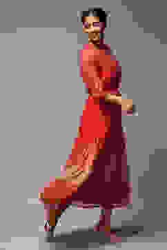 Red Cotton Blend Tiered Printed Dress image number 4