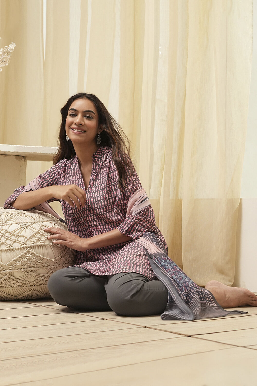 Grey & Pink Art Silk Straight Kurta Pant Suit Set image number 0