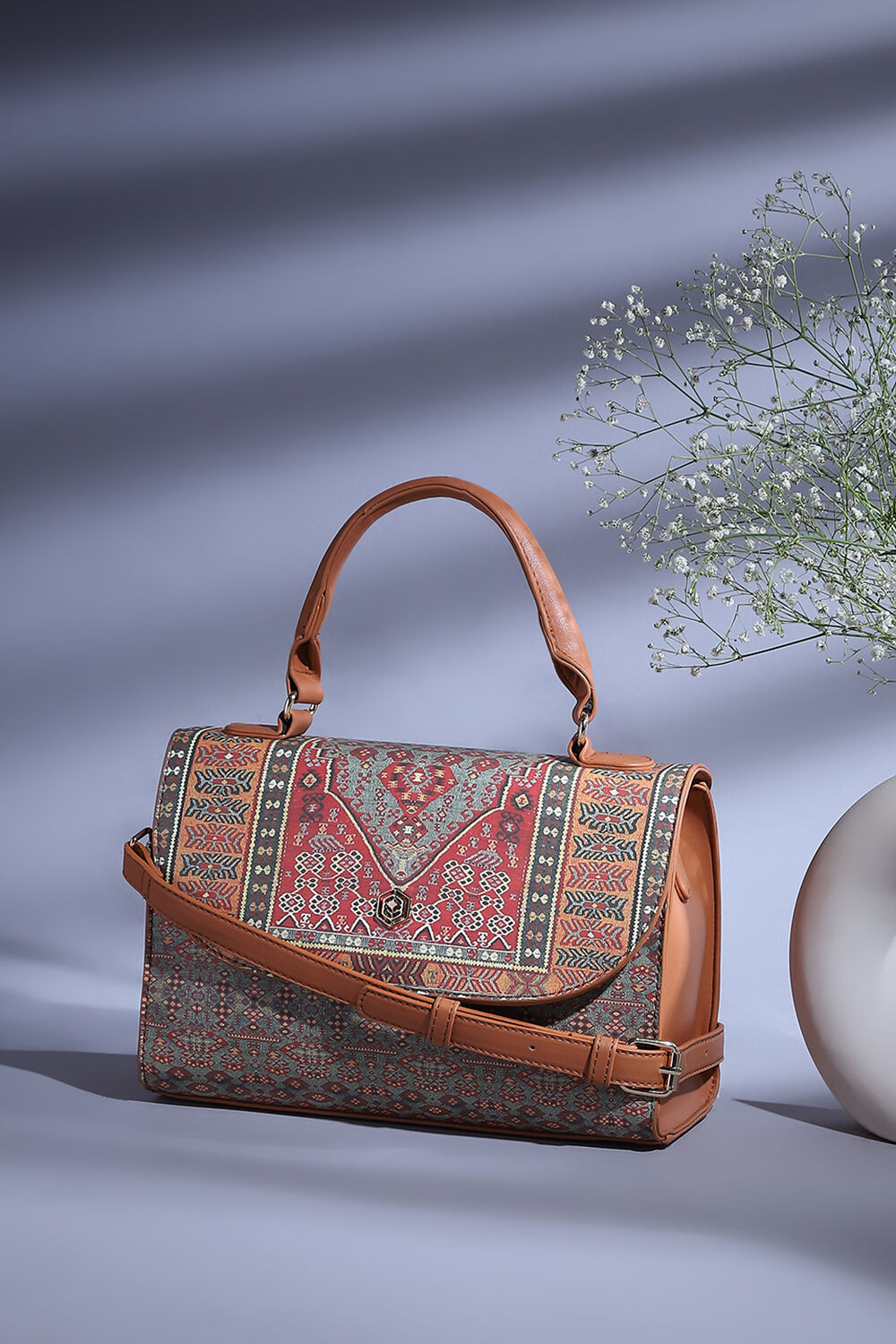 Polyurethane Plain Hand bag without poket at Rs 200/piece in Mumbai | ID:  2851782733388