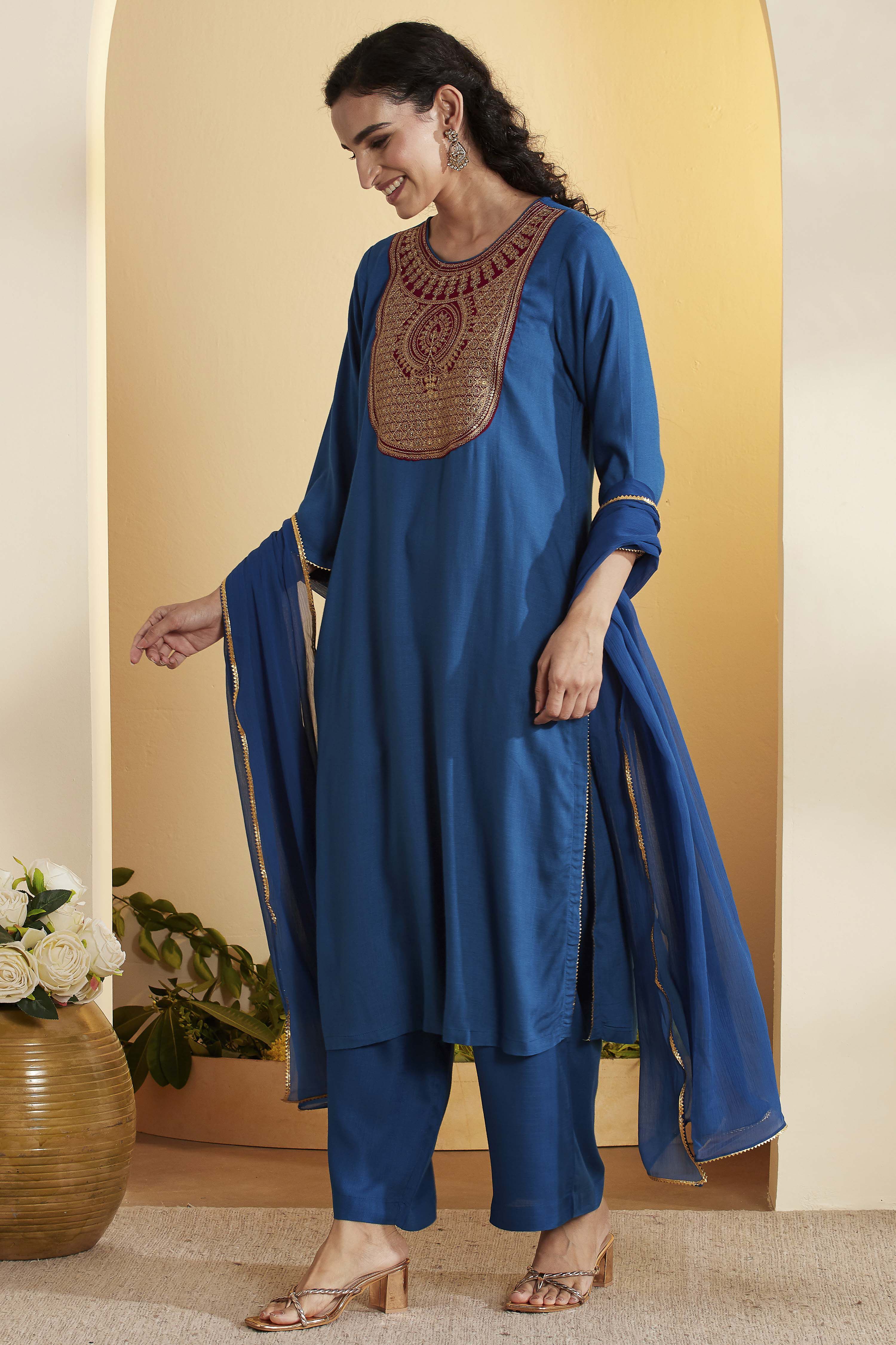 Blue Viscose Rayon Yoke Design Straight Kurta Set image number 3
