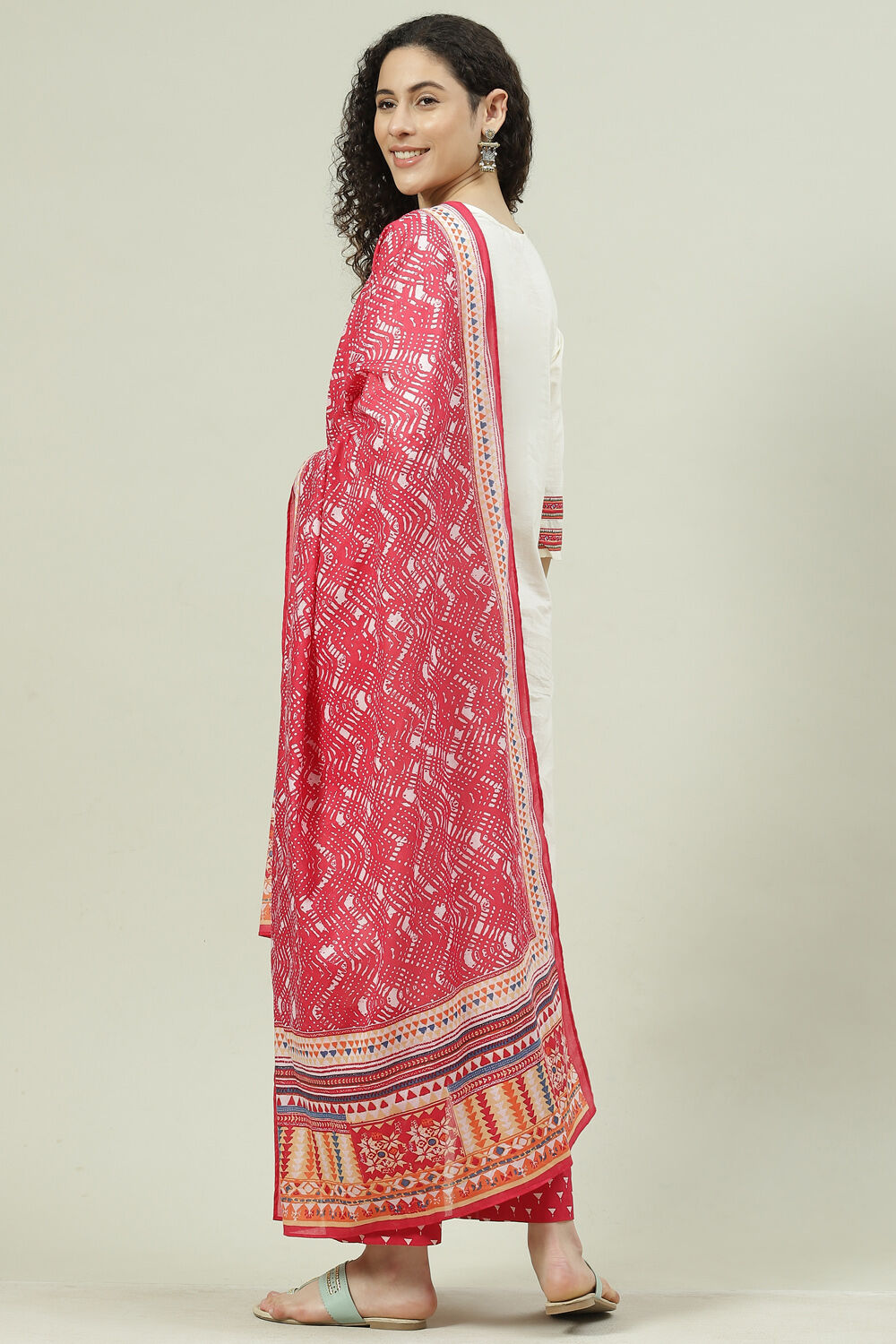 Blue Solid Cotton Straight Kurta Palazzo Suit Set image number 4