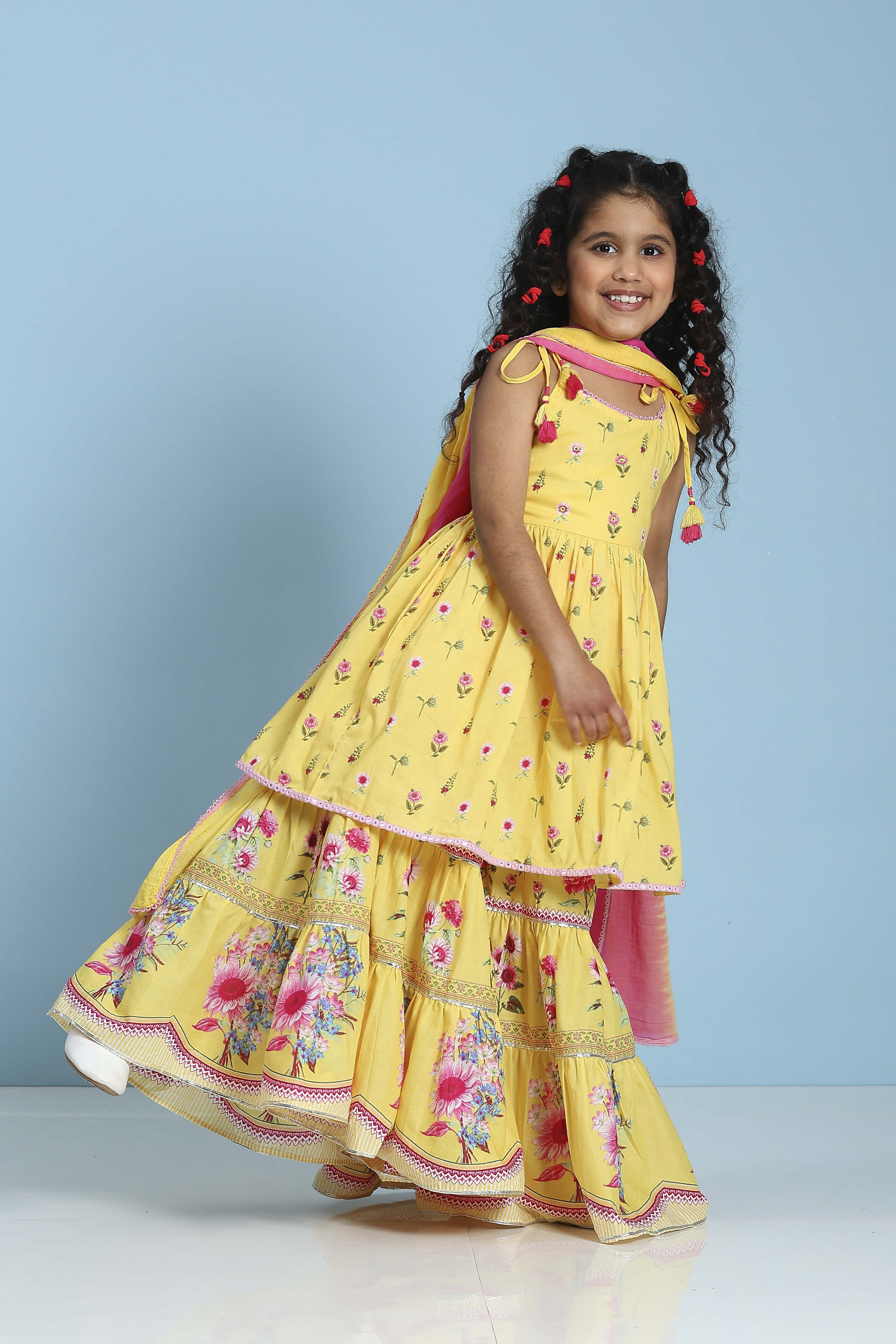 Yellow Cotton Printed Peplum Suit Set image number 7