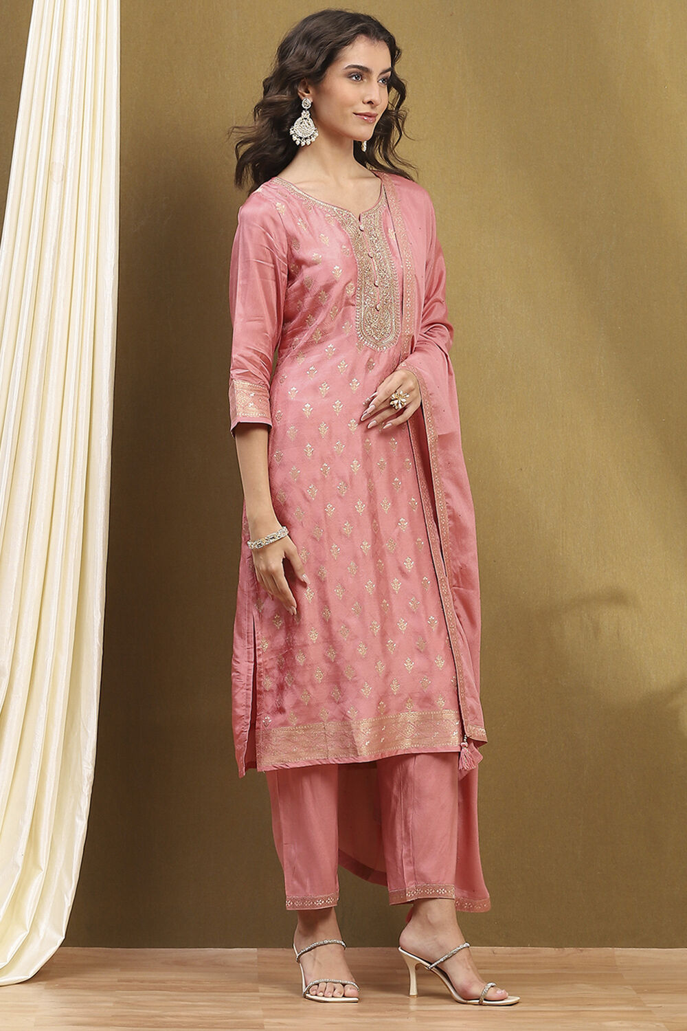 Pink Viscose Blend Yarn Dyed Straight Suit Set image number 5