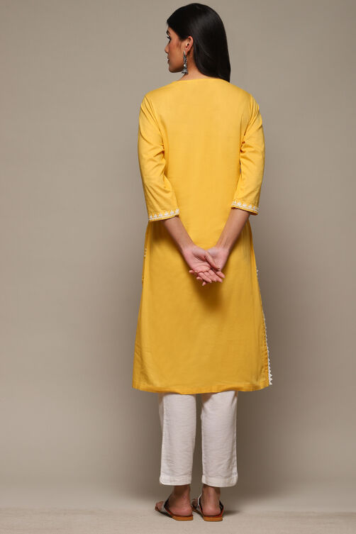 Yellow Cotton Straight Embroidered Kurta image number 4